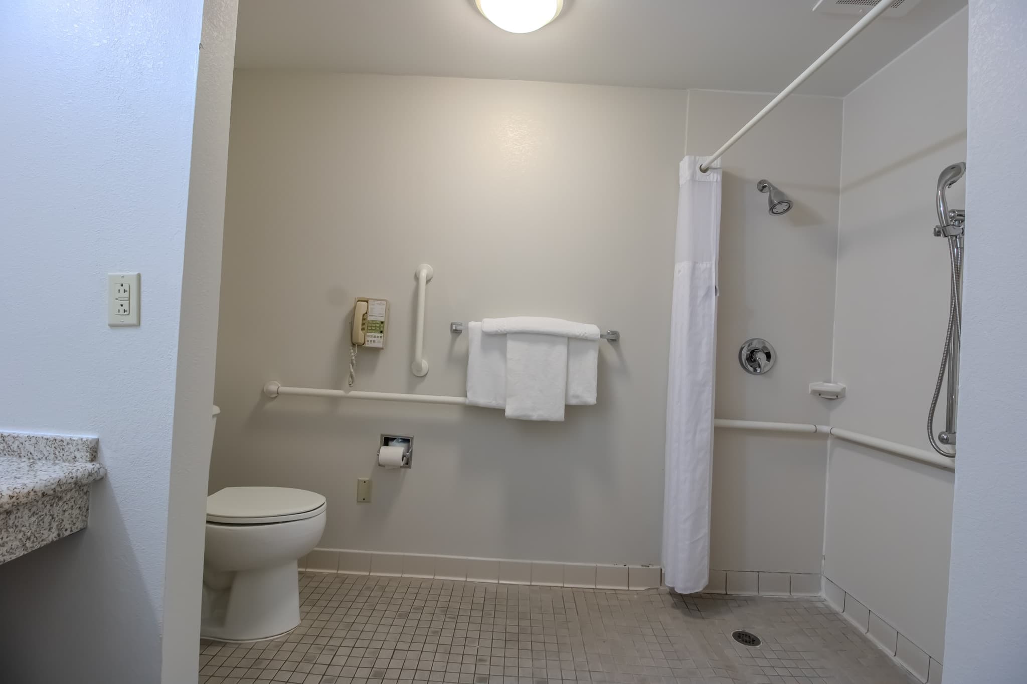 Country Inn & Suites by Radisson, Convention Center — 14