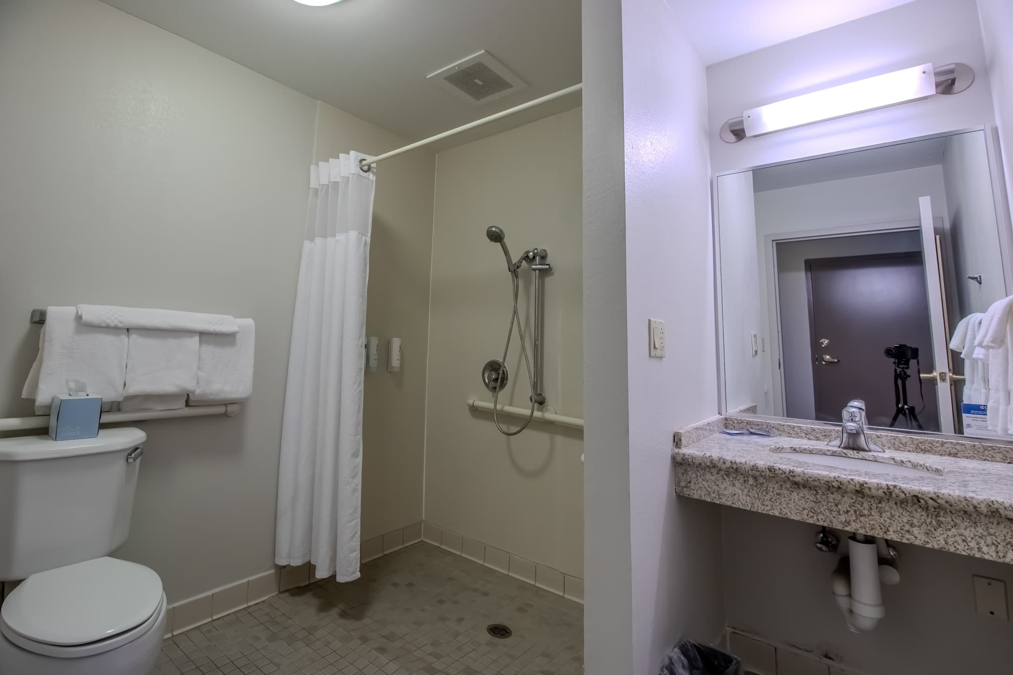 Country Inn & Suites by Radisson, Convention Center — 107