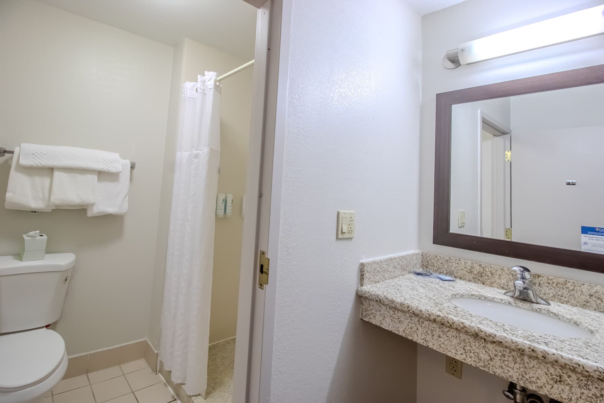 Country Inn & Suites by Radisson, Convention Center — 120