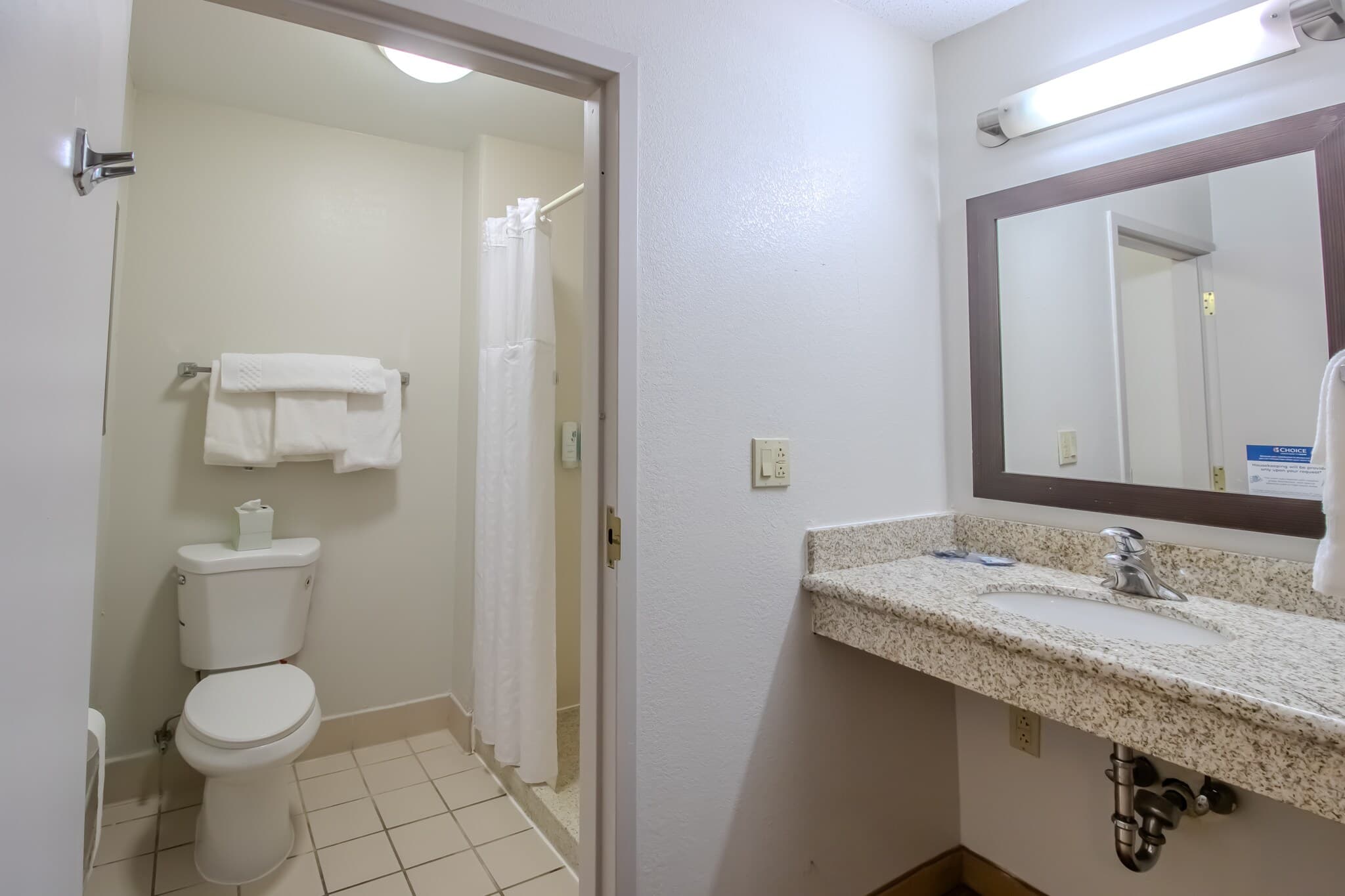 Country Inn & Suites by Radisson, Convention Center — 121