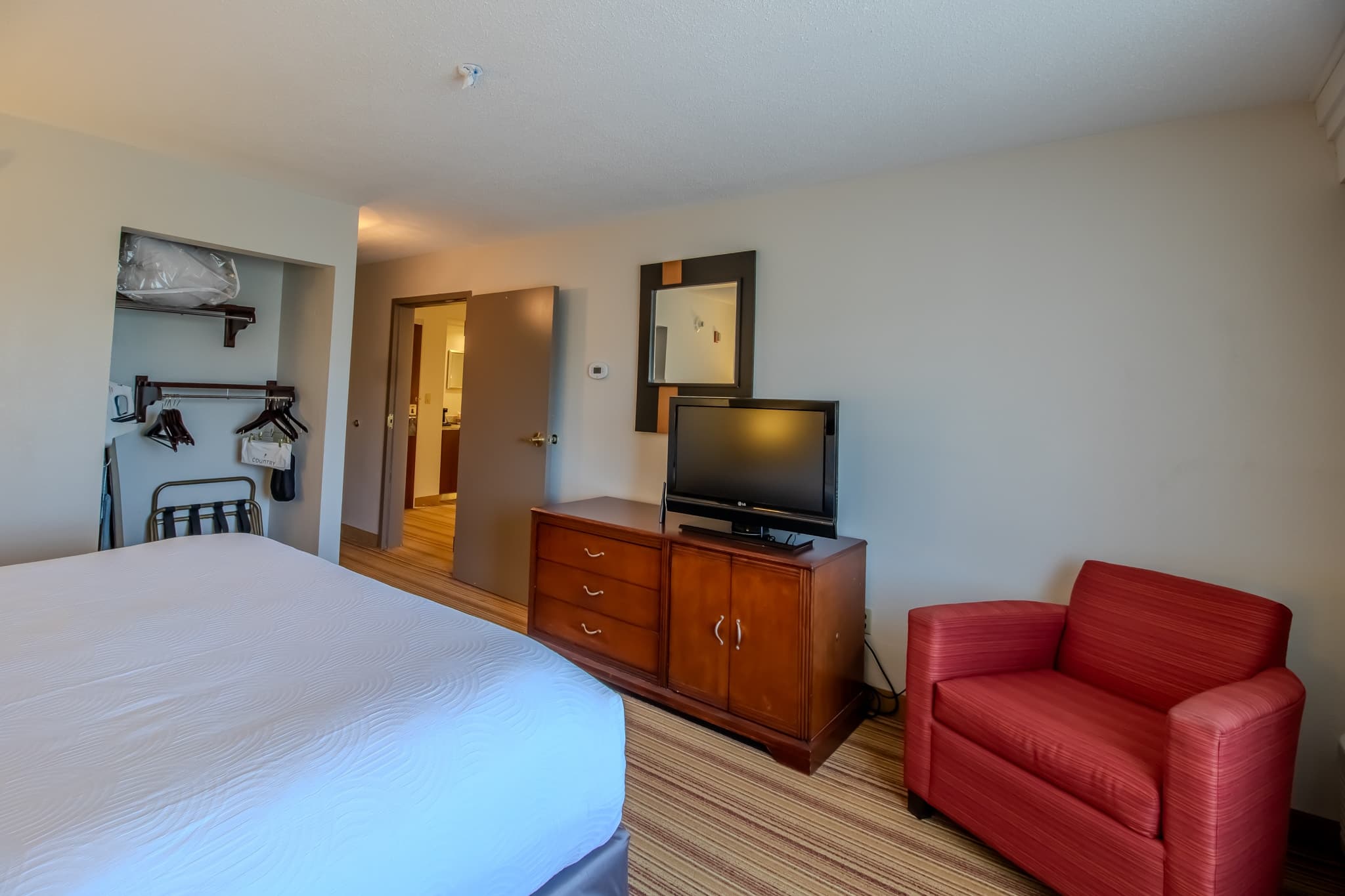 Country Inn & Suites by Radisson, Convention Center — 123