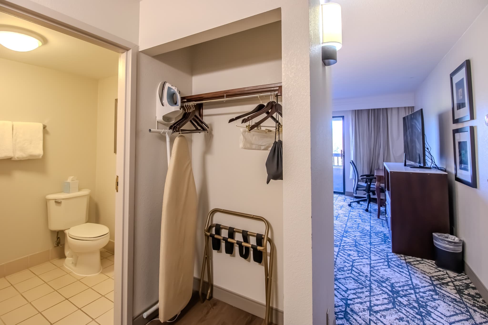 Country Inn & Suites by Radisson, Convention Center — 47