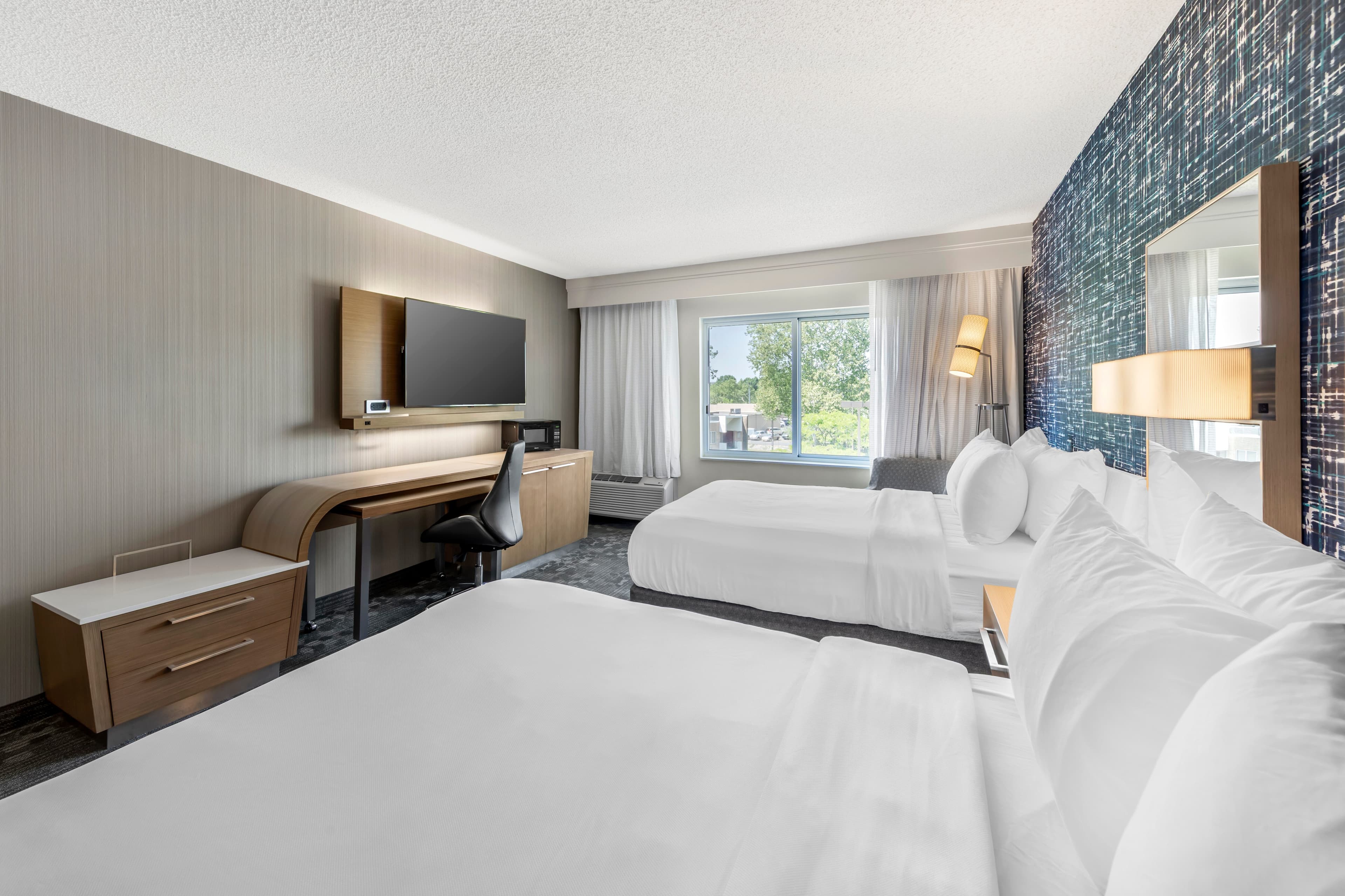 Comfort Inn & Suites Bethlehem Lehigh Valley Airport — 7