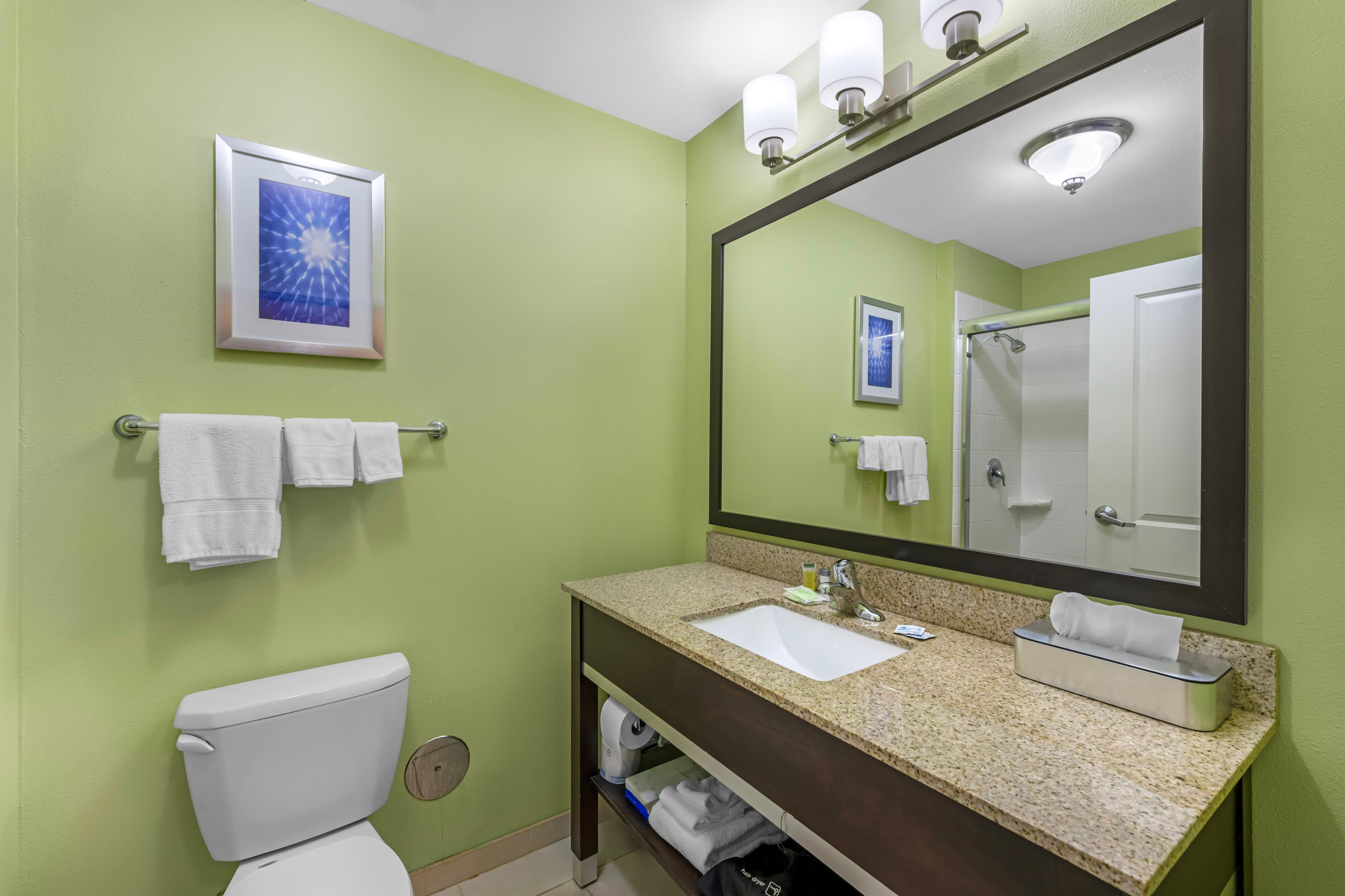 Sleep Inn & Suites Altoona North — 5