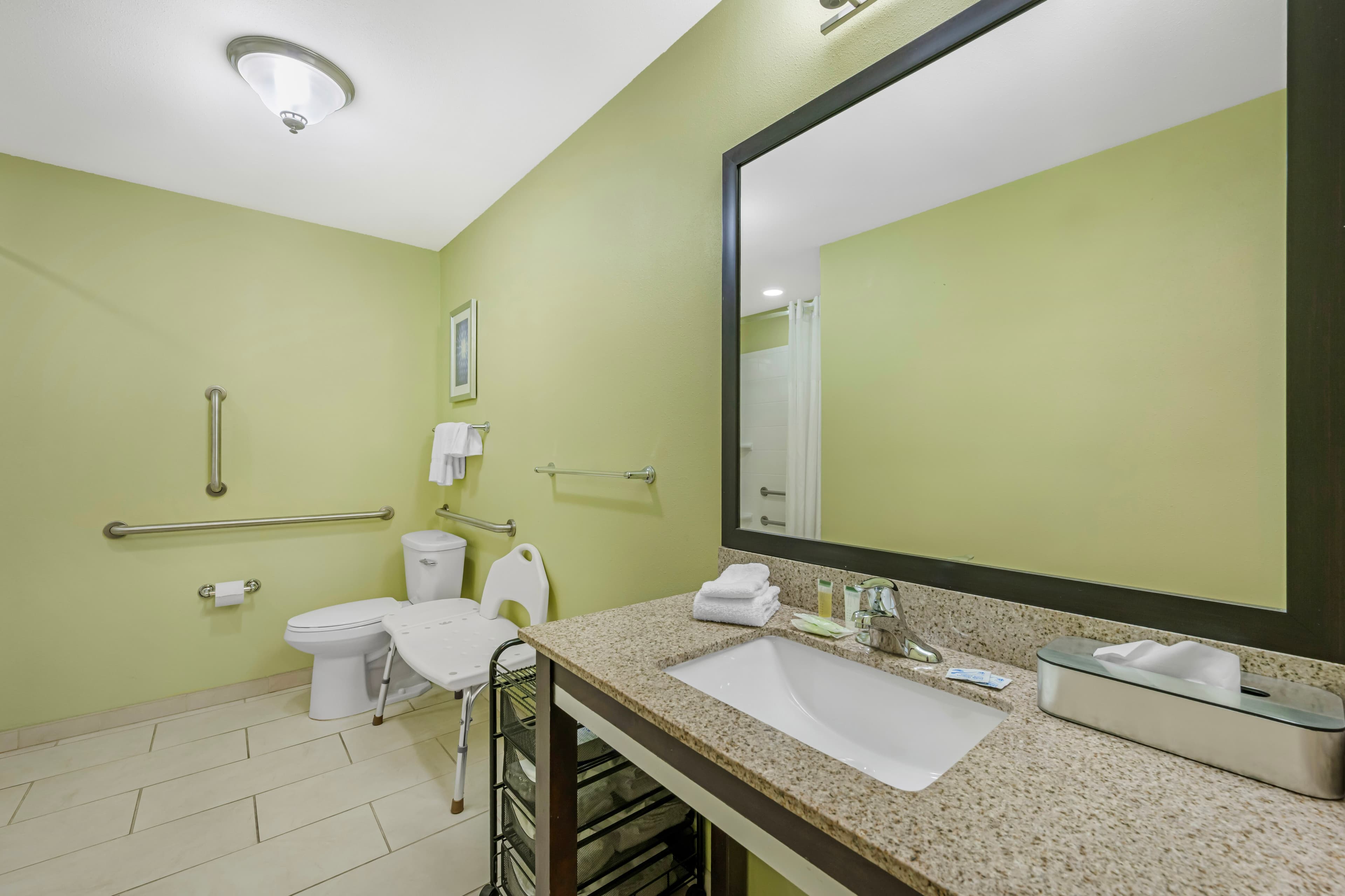 Sleep Inn & Suites Altoona North — 22