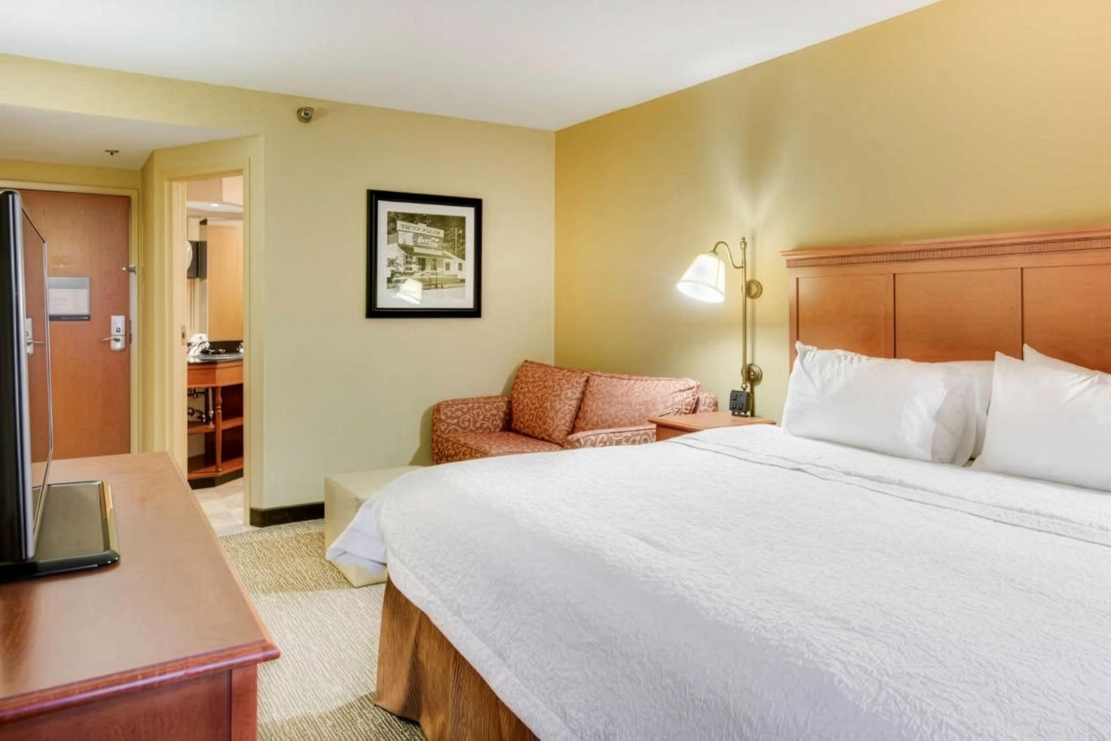 Pittsburgh Airport Inn and Suites — 9