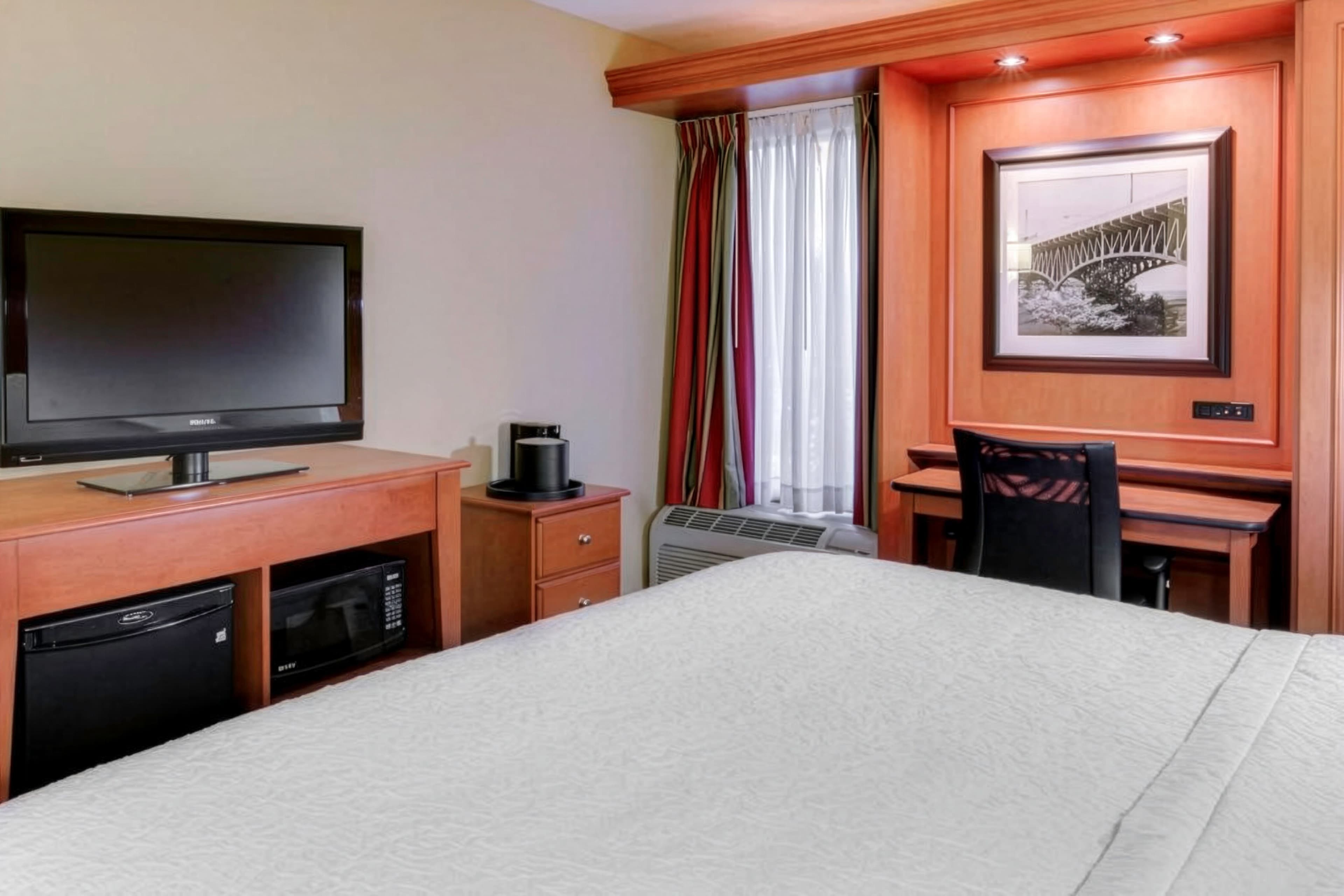 Pittsburgh Airport Inn and Suites - Image 3