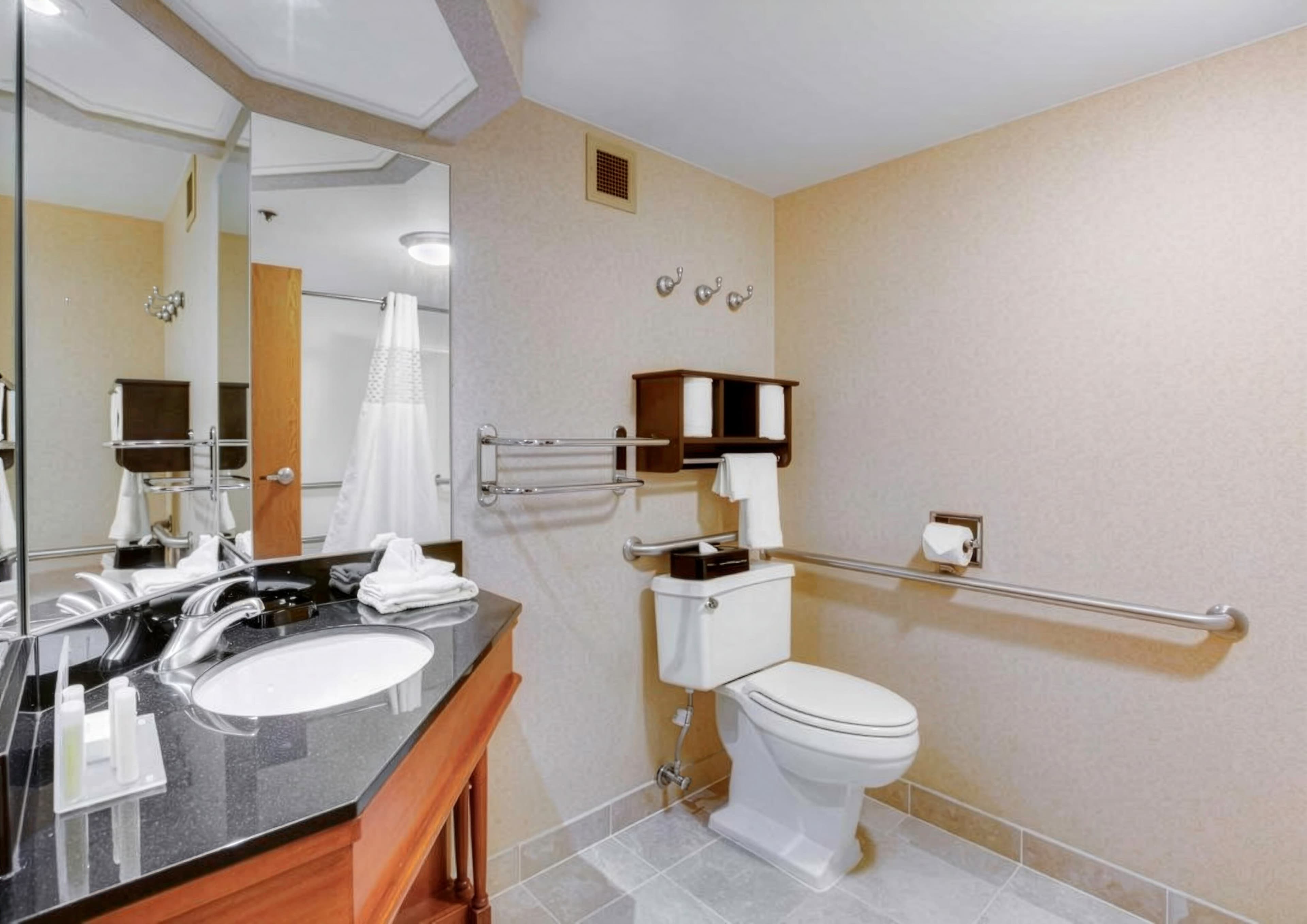 Pittsburgh Airport Inn and Suites — 13