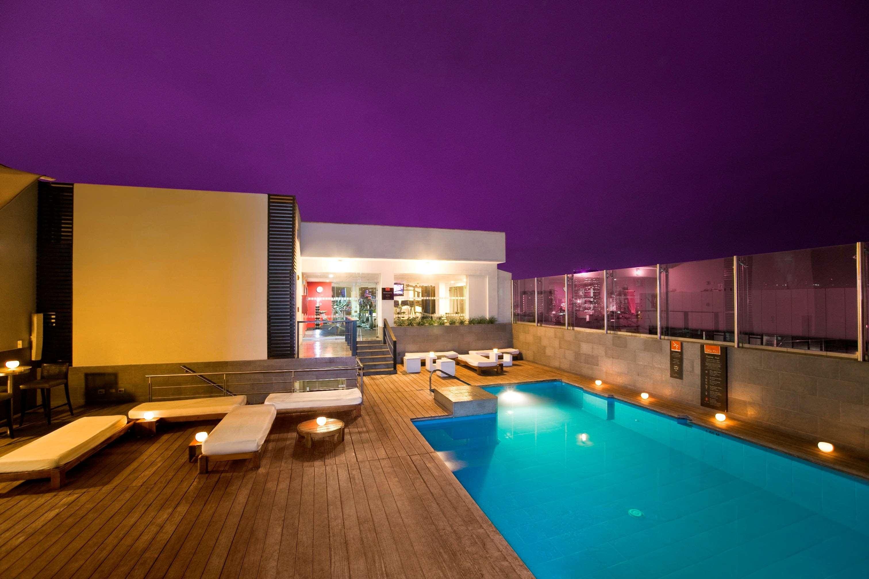 Radisson Hotel Decapolis Miraflores - Image 1