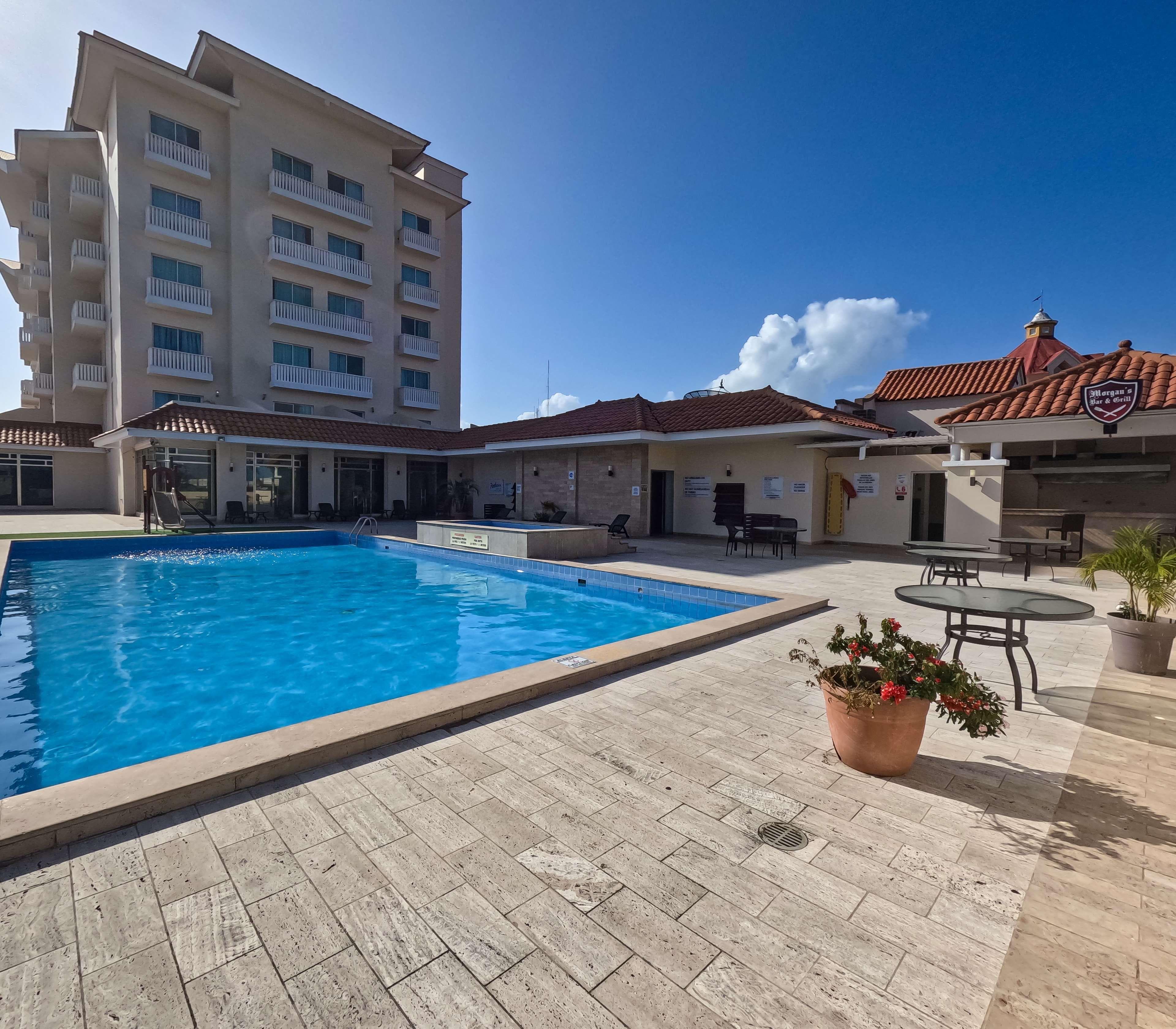 Radisson Colon 2,000 Hotel & Casino - Image 1
