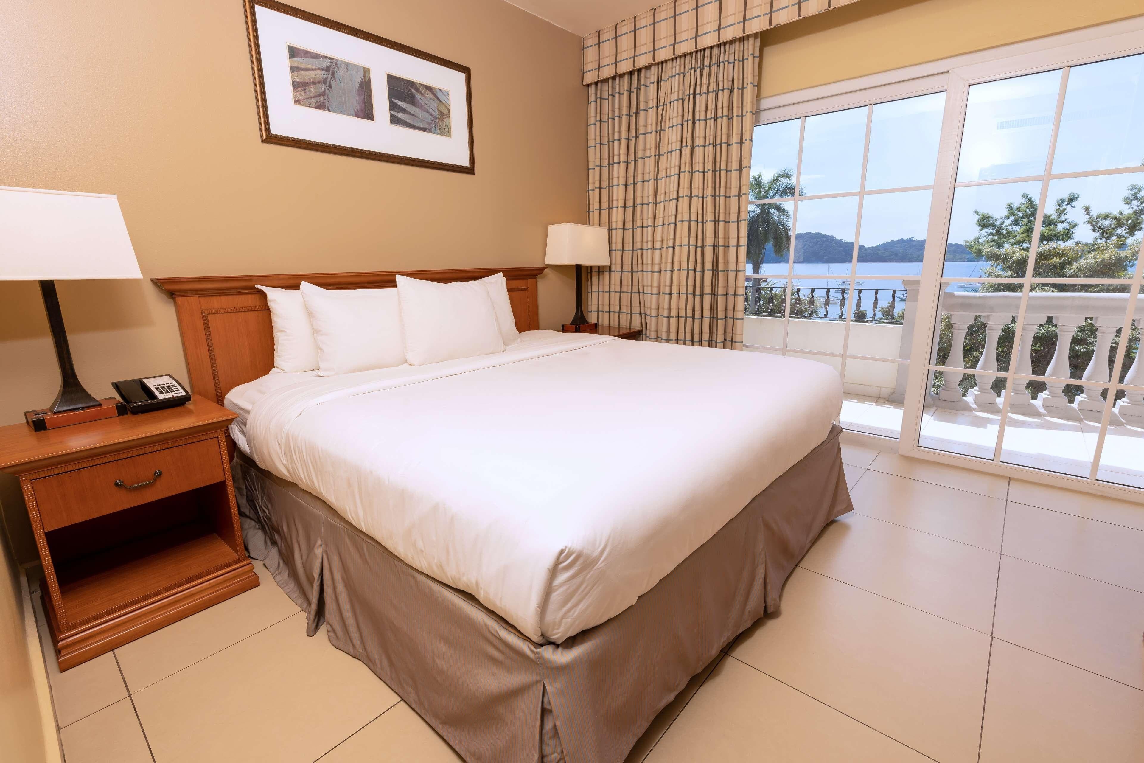 Radisson Hotel Panama Canal - Image 3