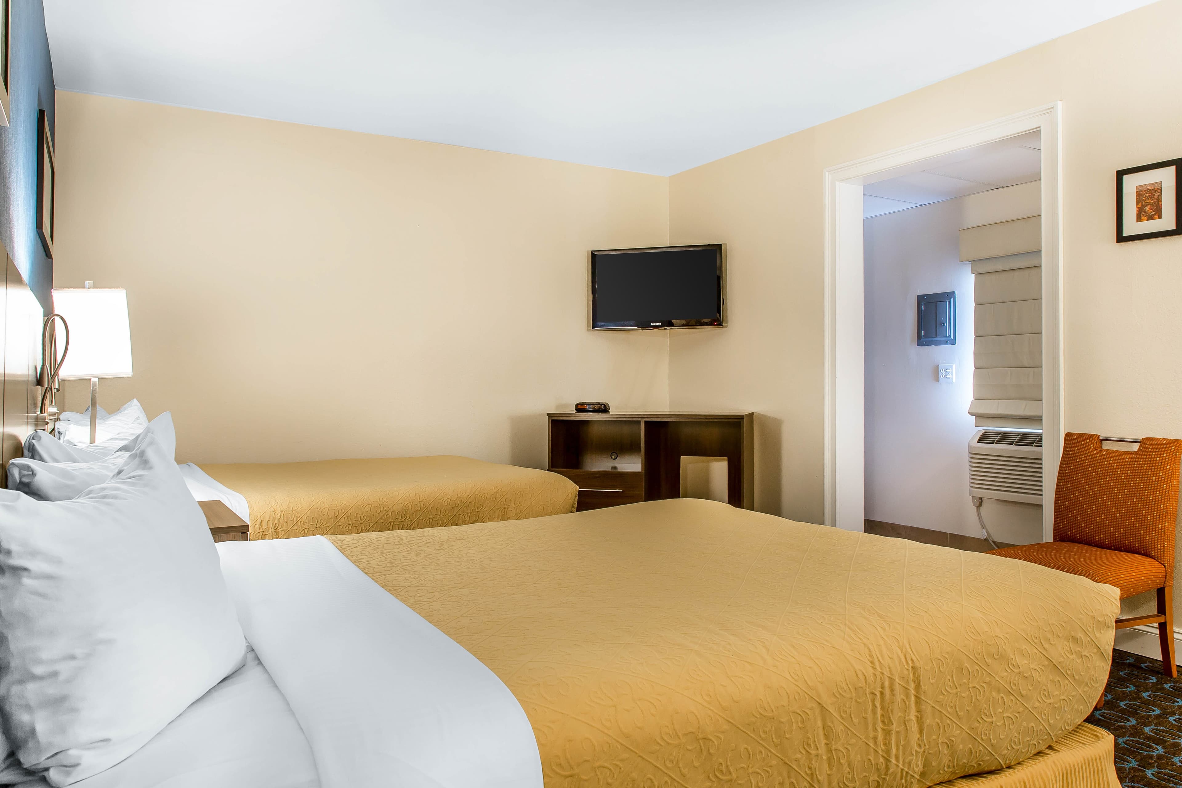 Quality Inn & Suites Middletown - Newport — 21
