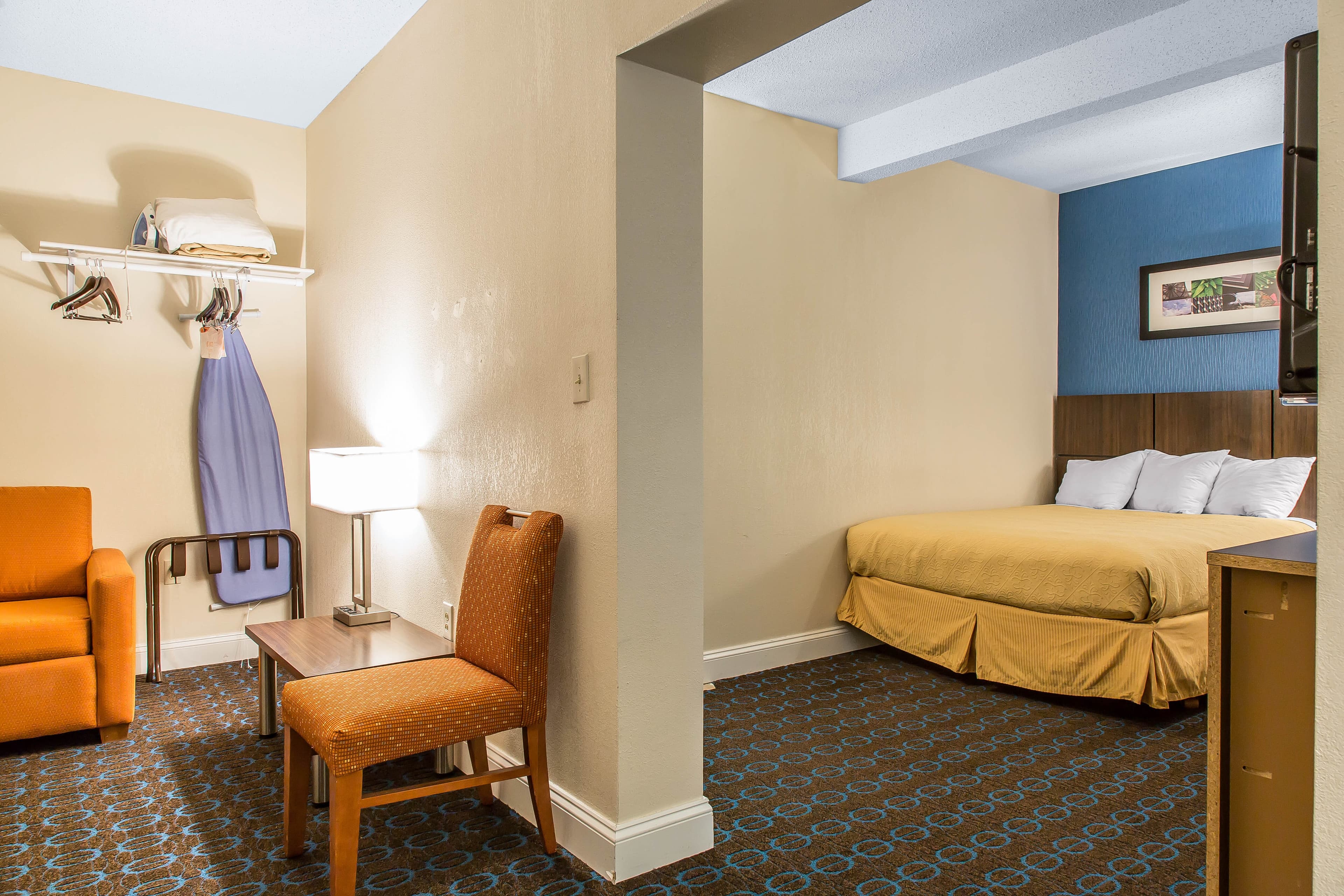 Quality Inn & Suites Middletown - Newport — 13