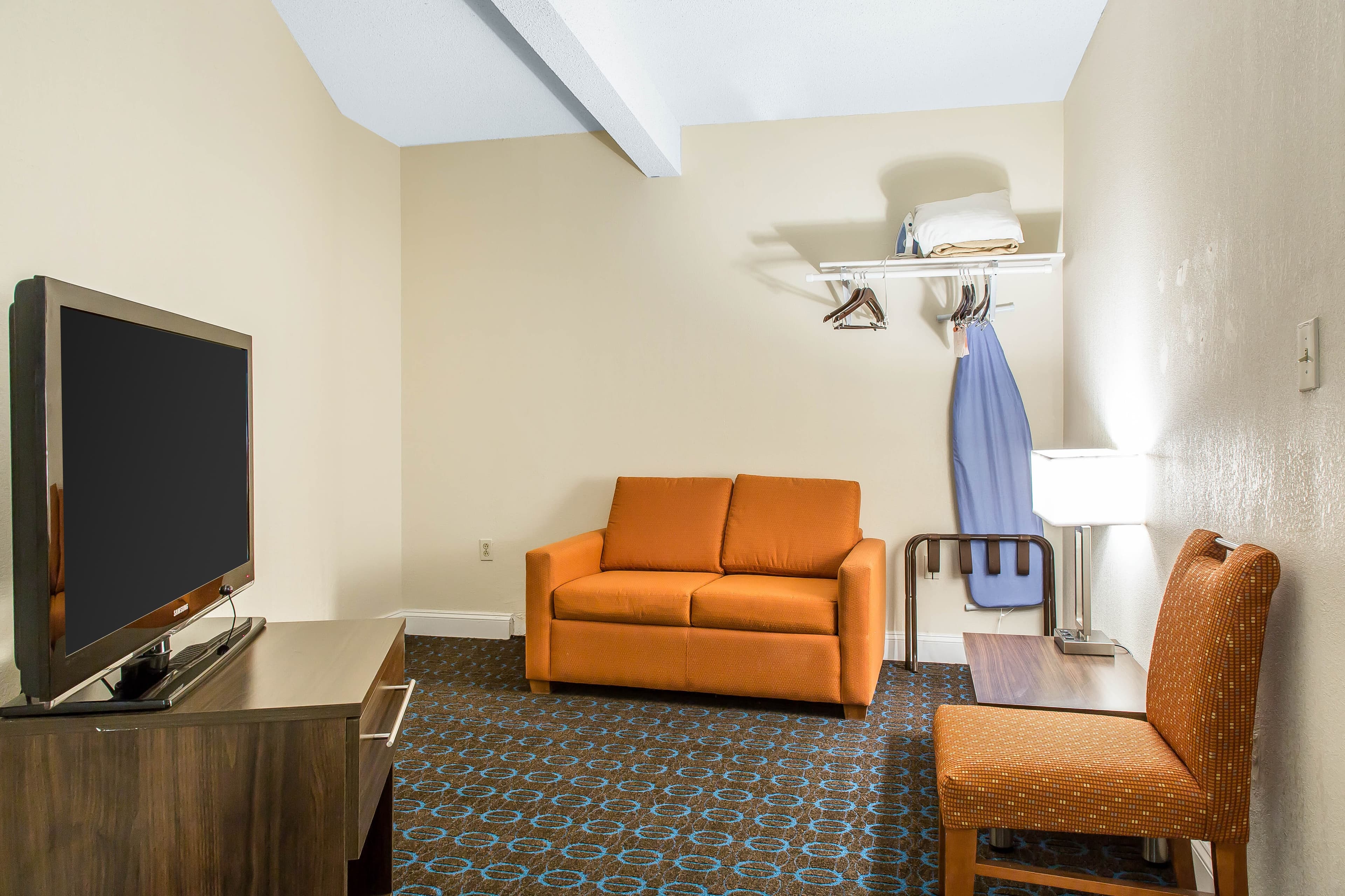 Quality Inn & Suites Middletown - Newport — 14