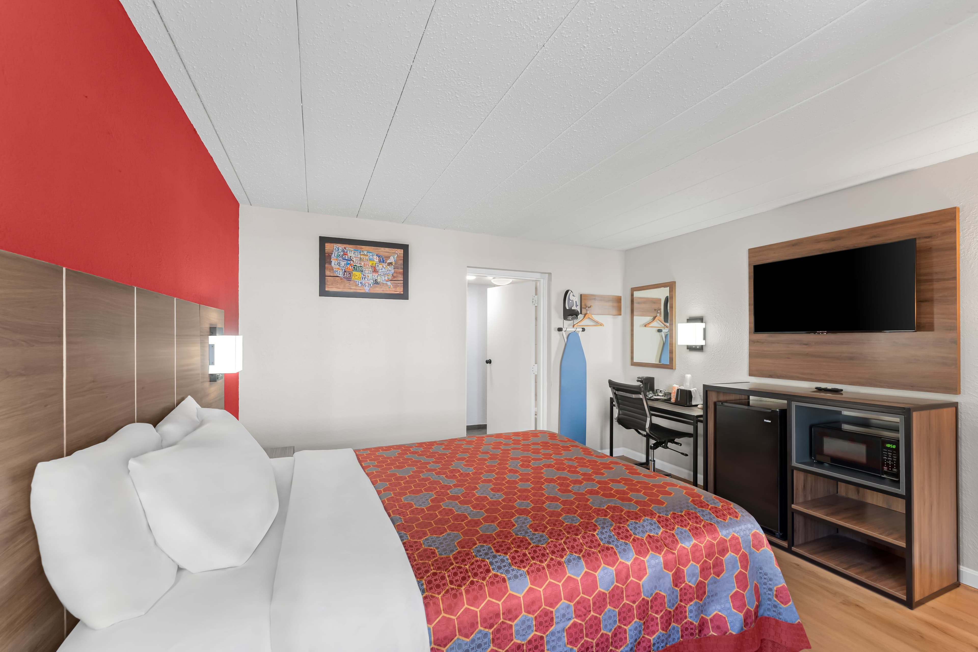 Econo Lodge Cranston - Providence — 7