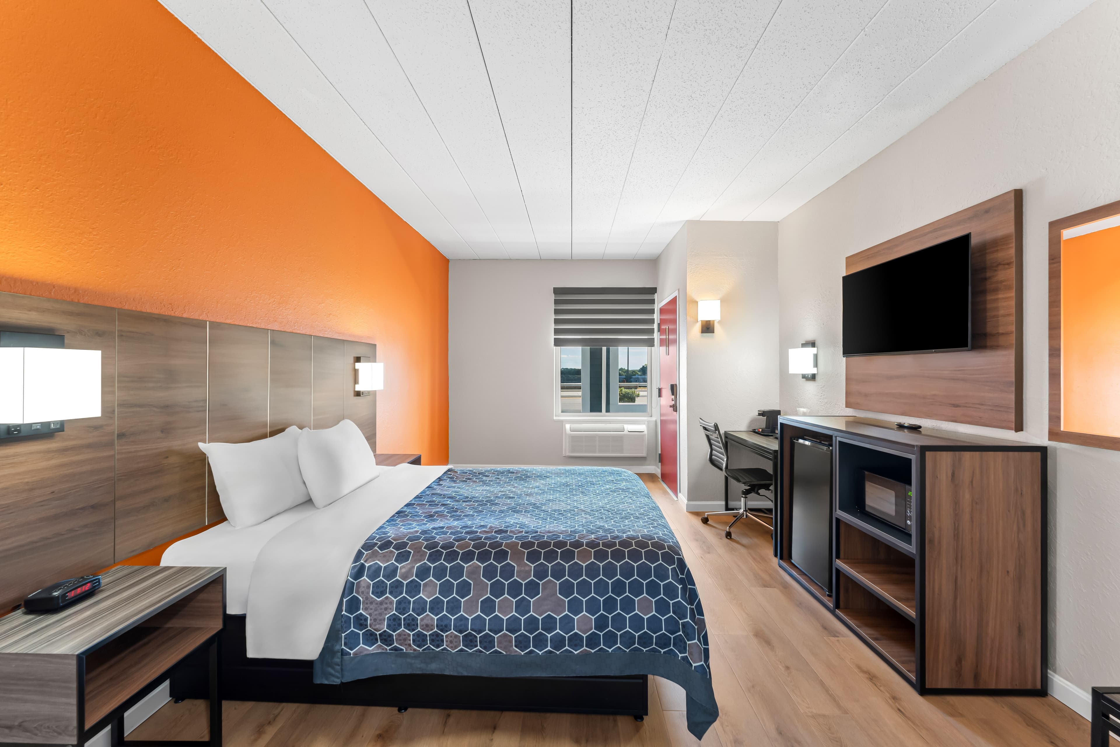 Econo Lodge Cranston - Providence — 10
