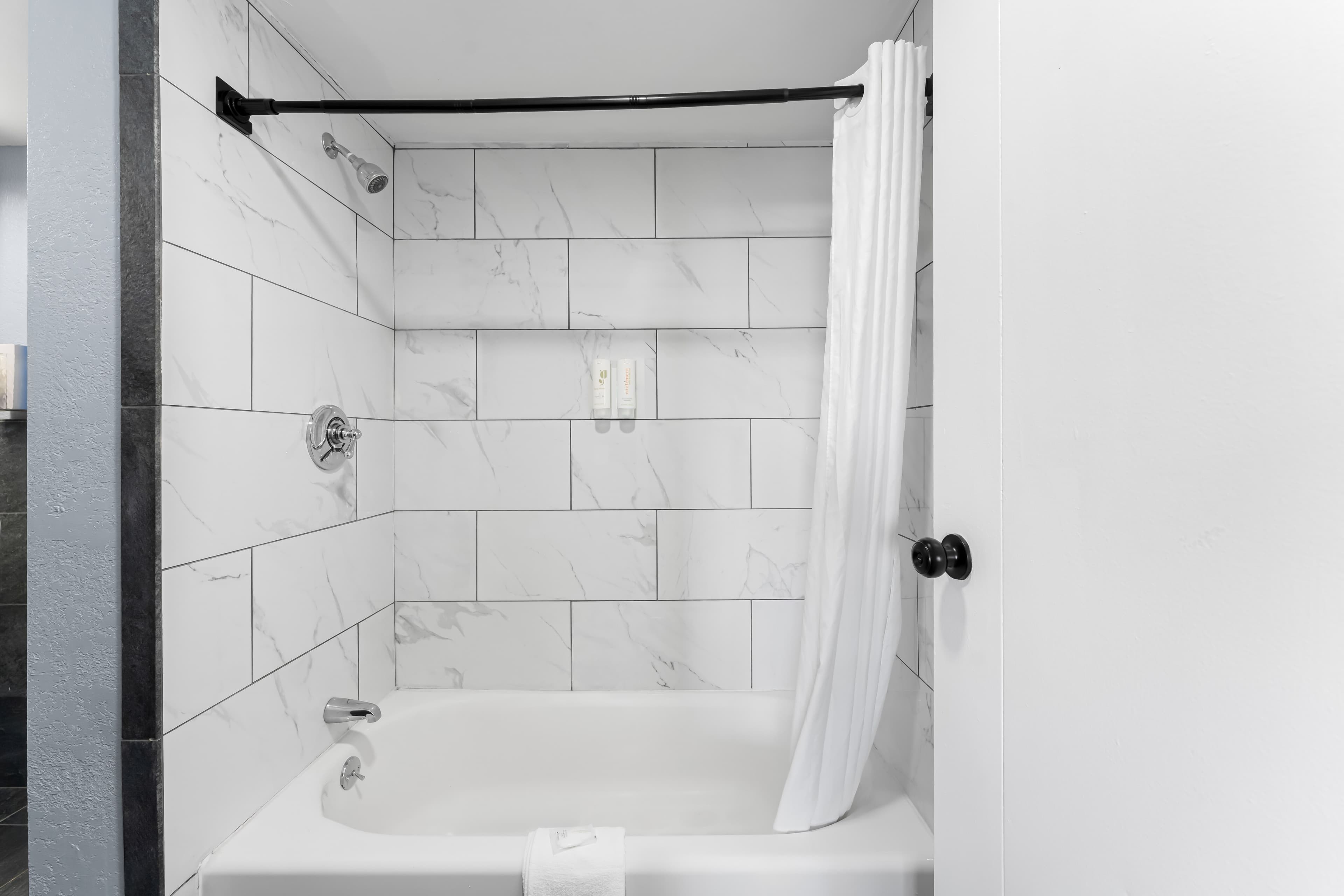 Econo Lodge Cranston - Providence — 12