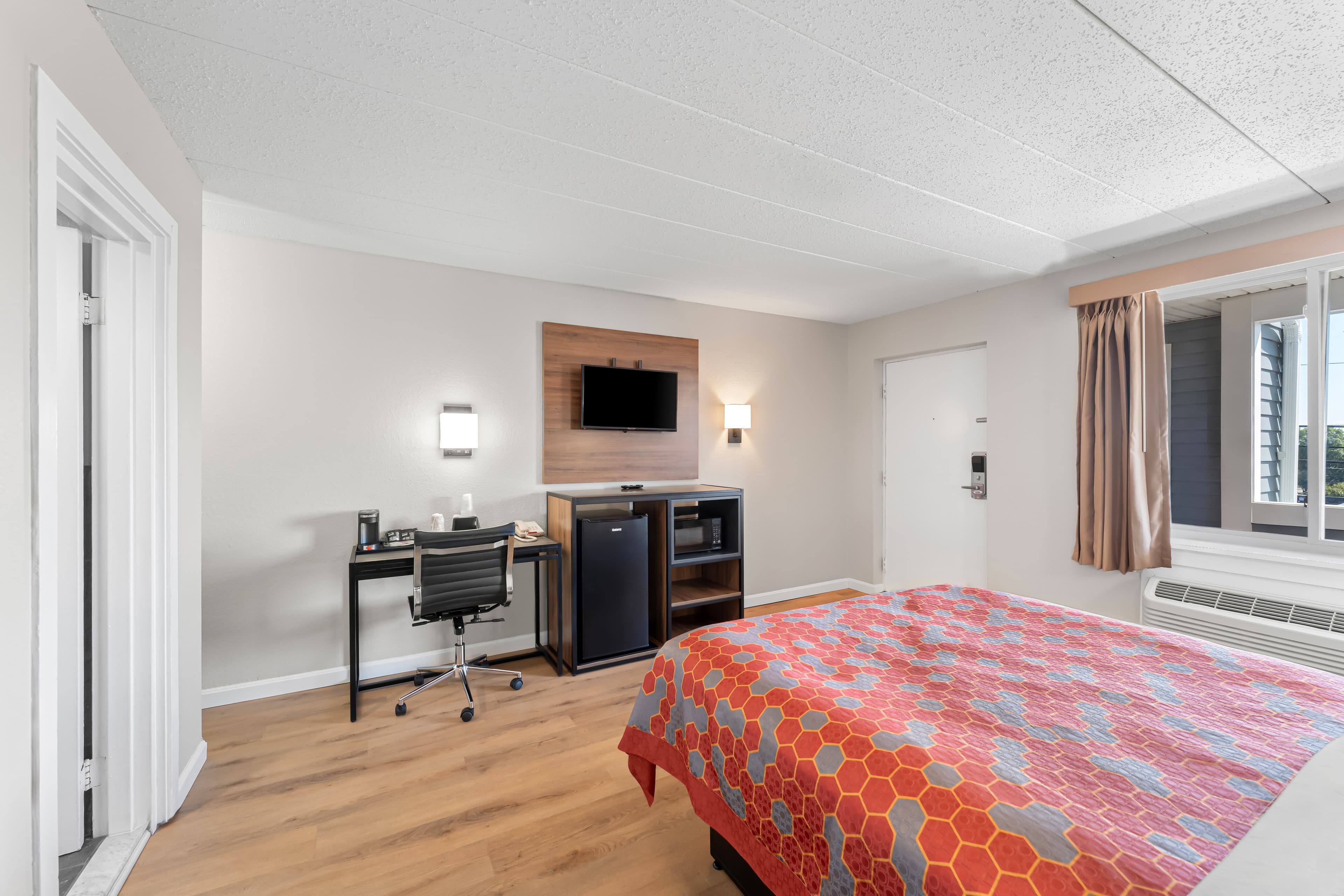 Econo Lodge Cranston - Providence — 28