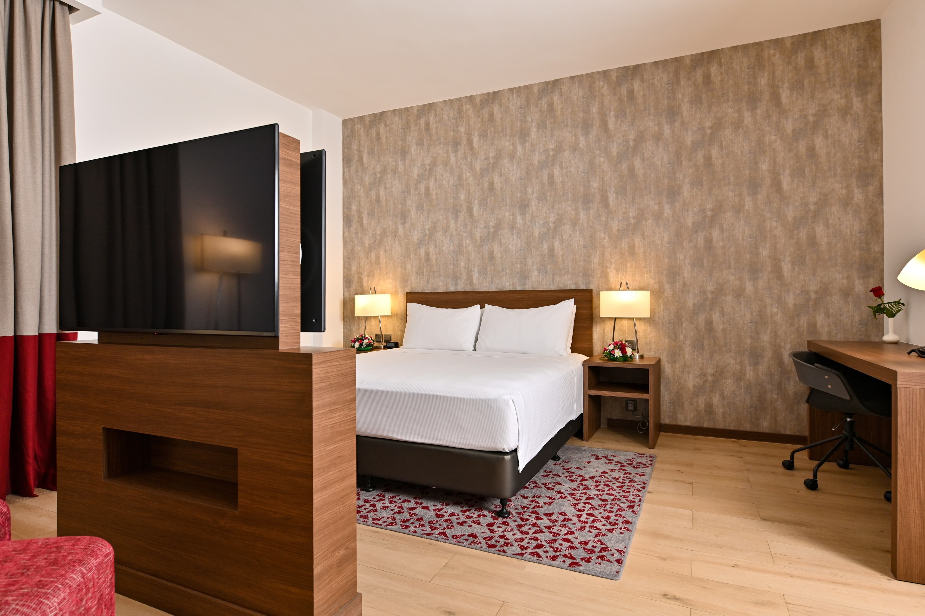 Comfort Hotel Jeddah King Road - Image 4