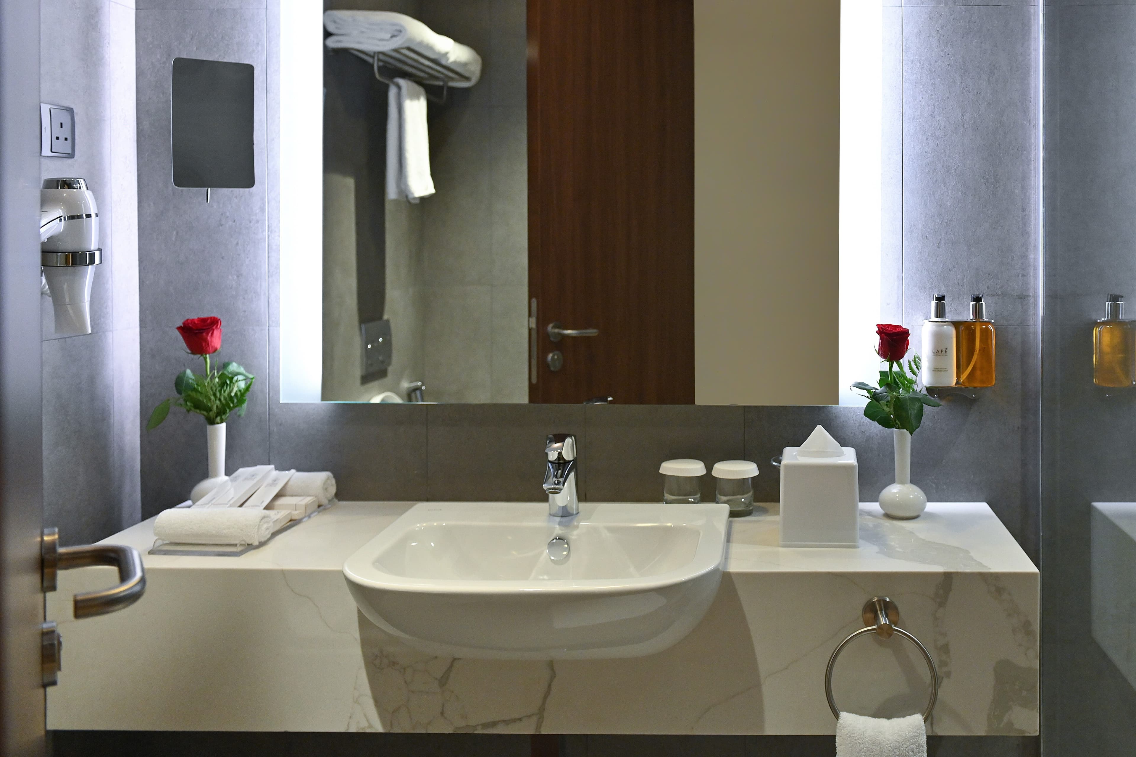 Comfort Hotel Jeddah King Road — 7