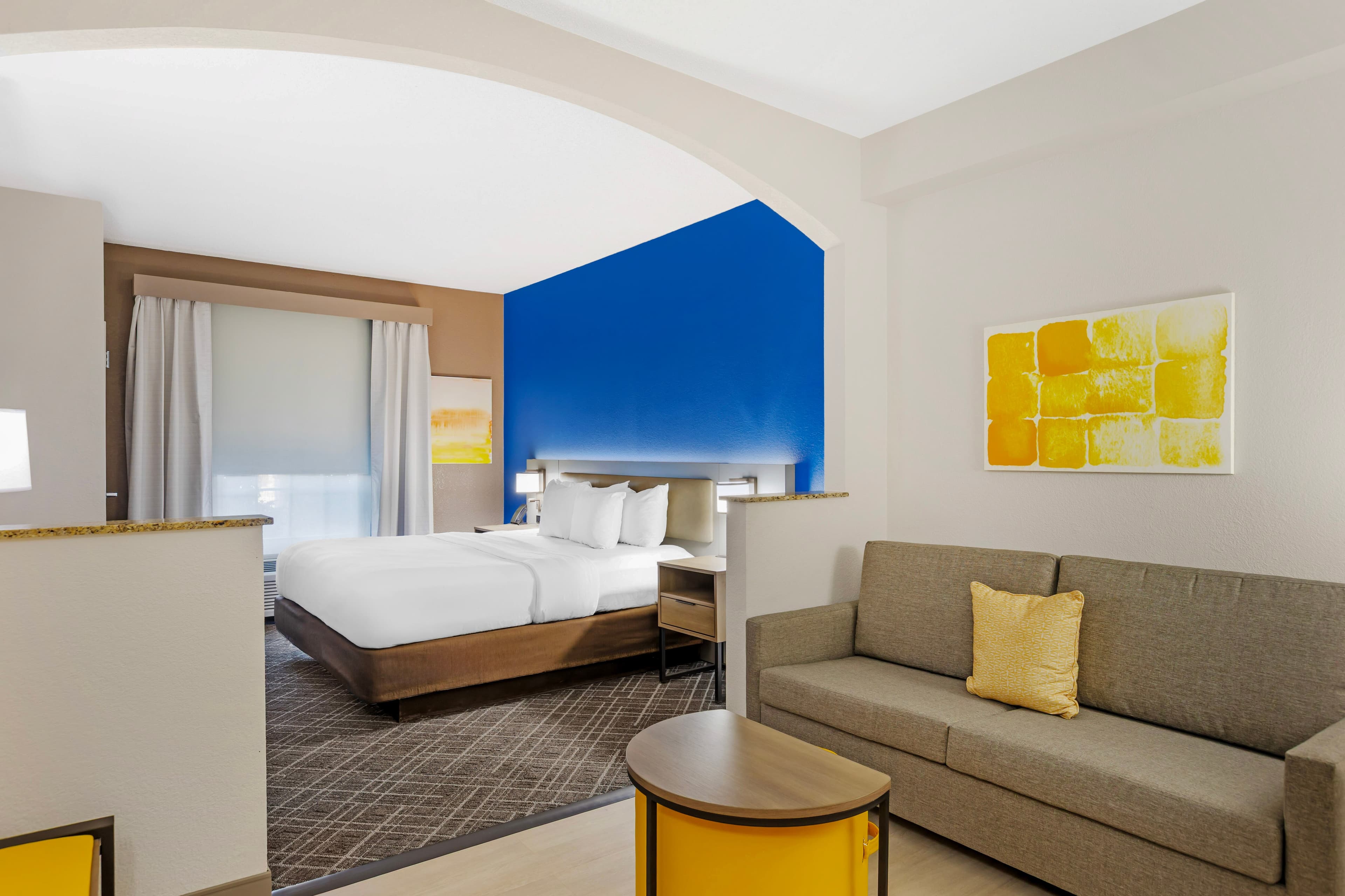 Comfort Suites Sumter near Shaw AFB - Image 2