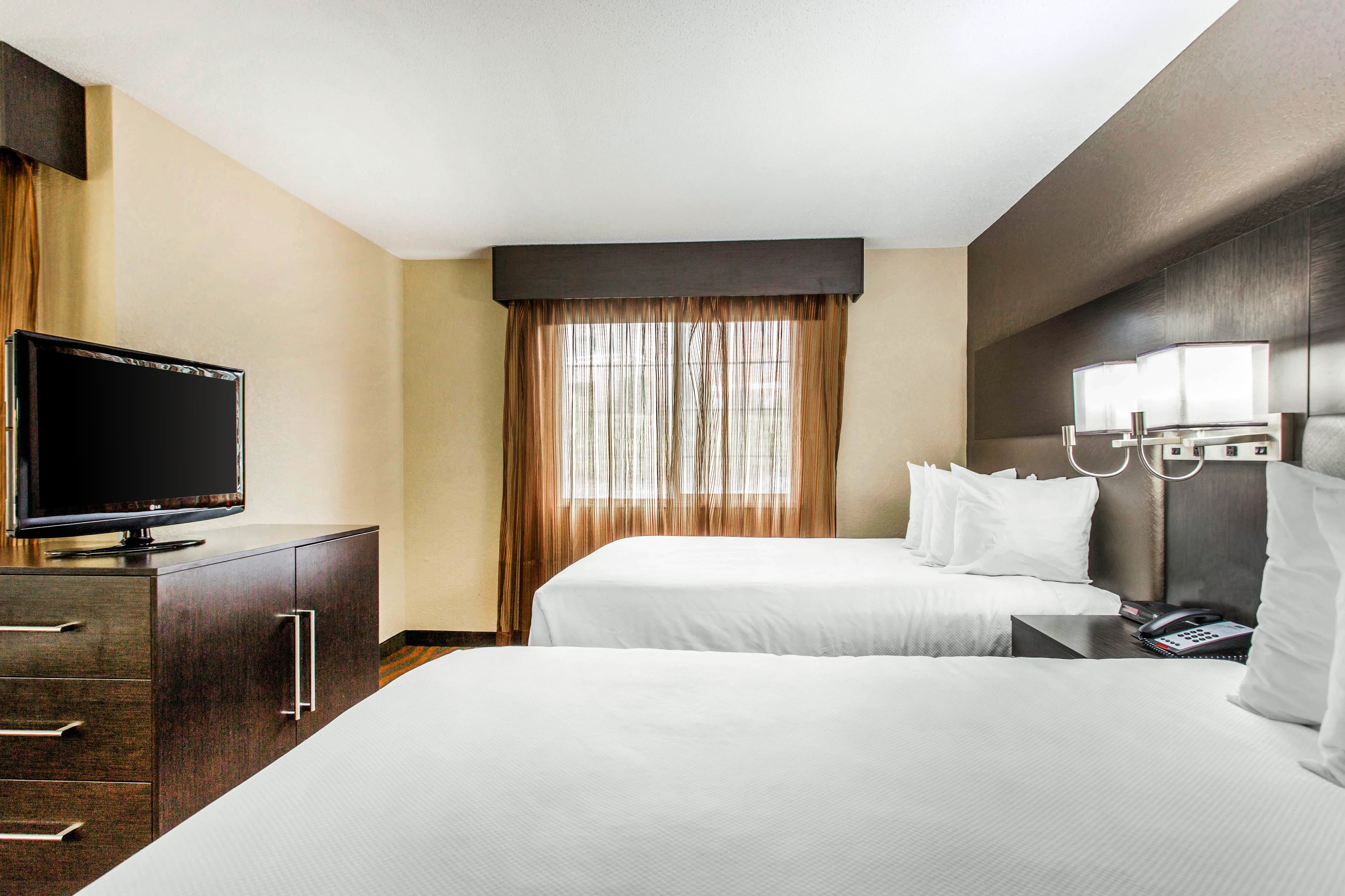 MainStay Suites Greenville Airport - Image 5