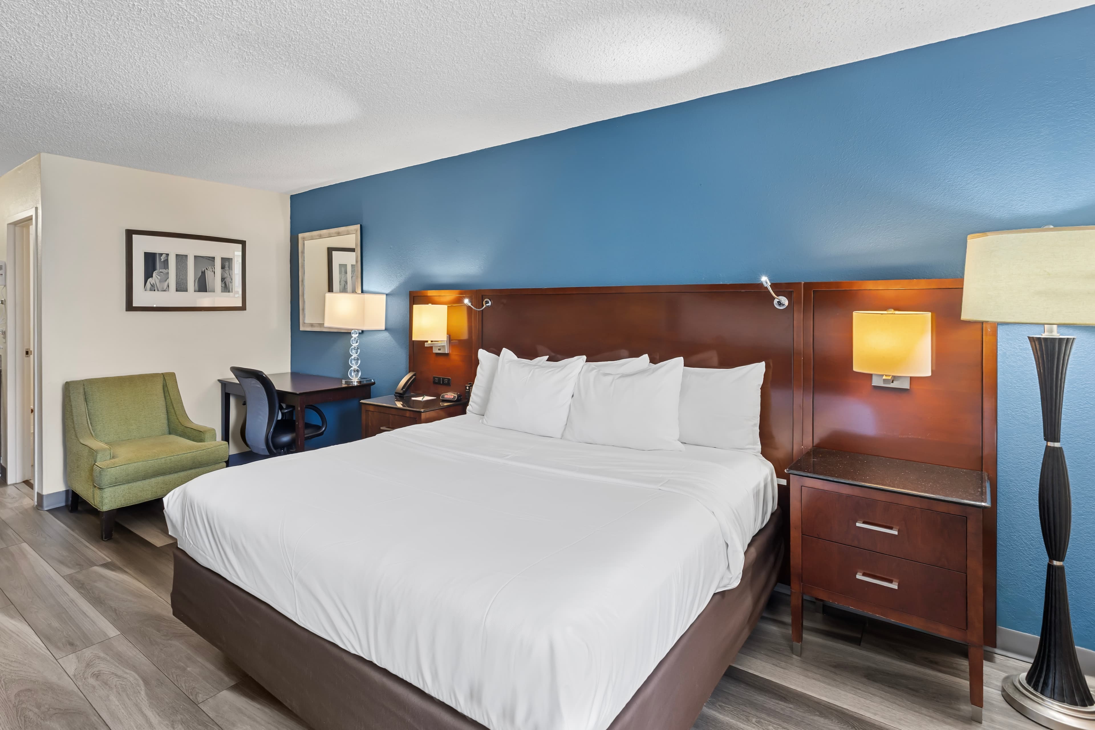 Quality Inn Sumter near Shaw AFB - Image 5
