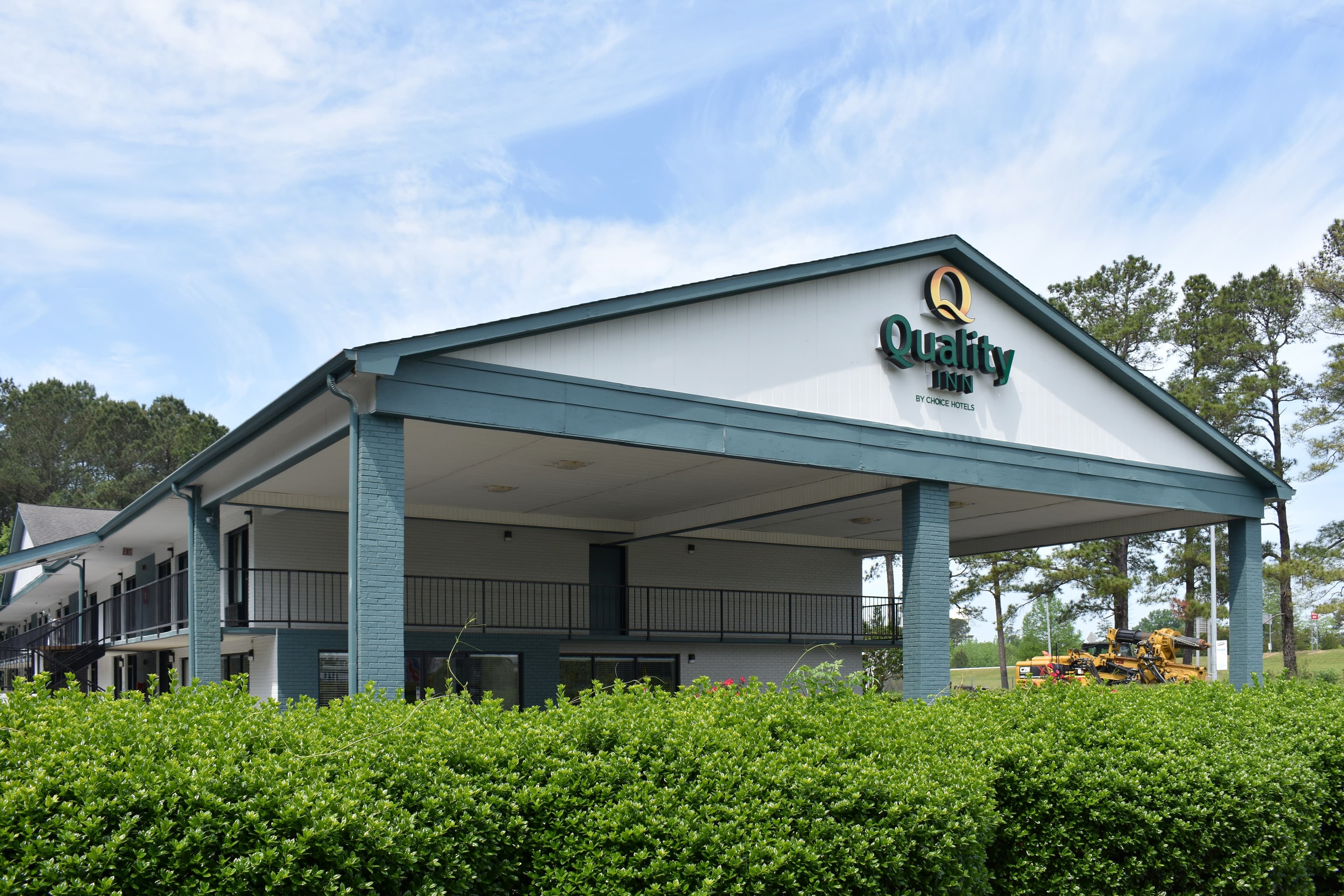 Quality Inn Manning I-95 - Image 1