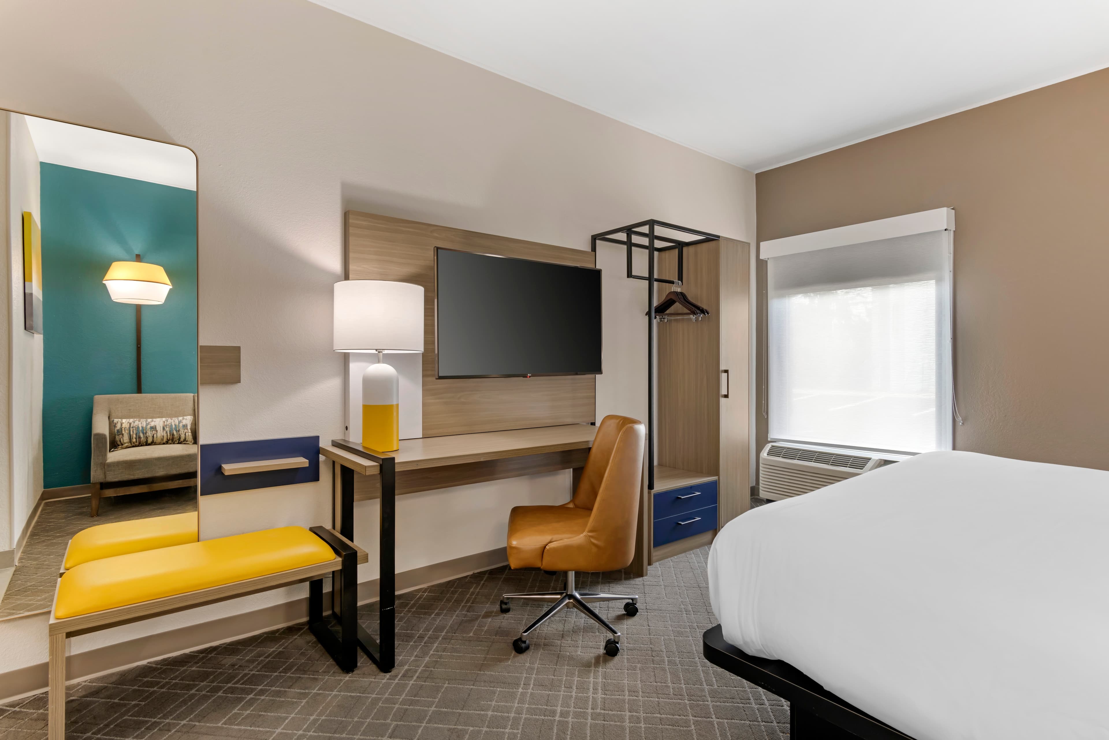 Comfort Inn & Suites Clemson - University Area — 7