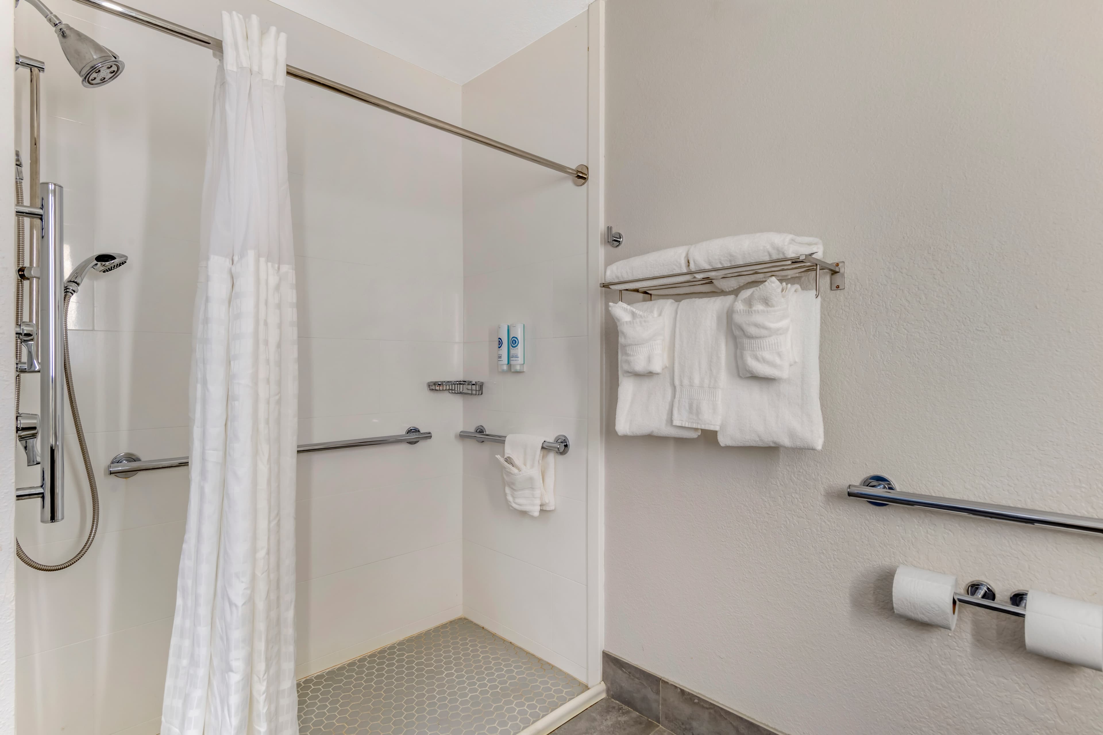 Comfort Inn & Suites Clemson - University Area — 9