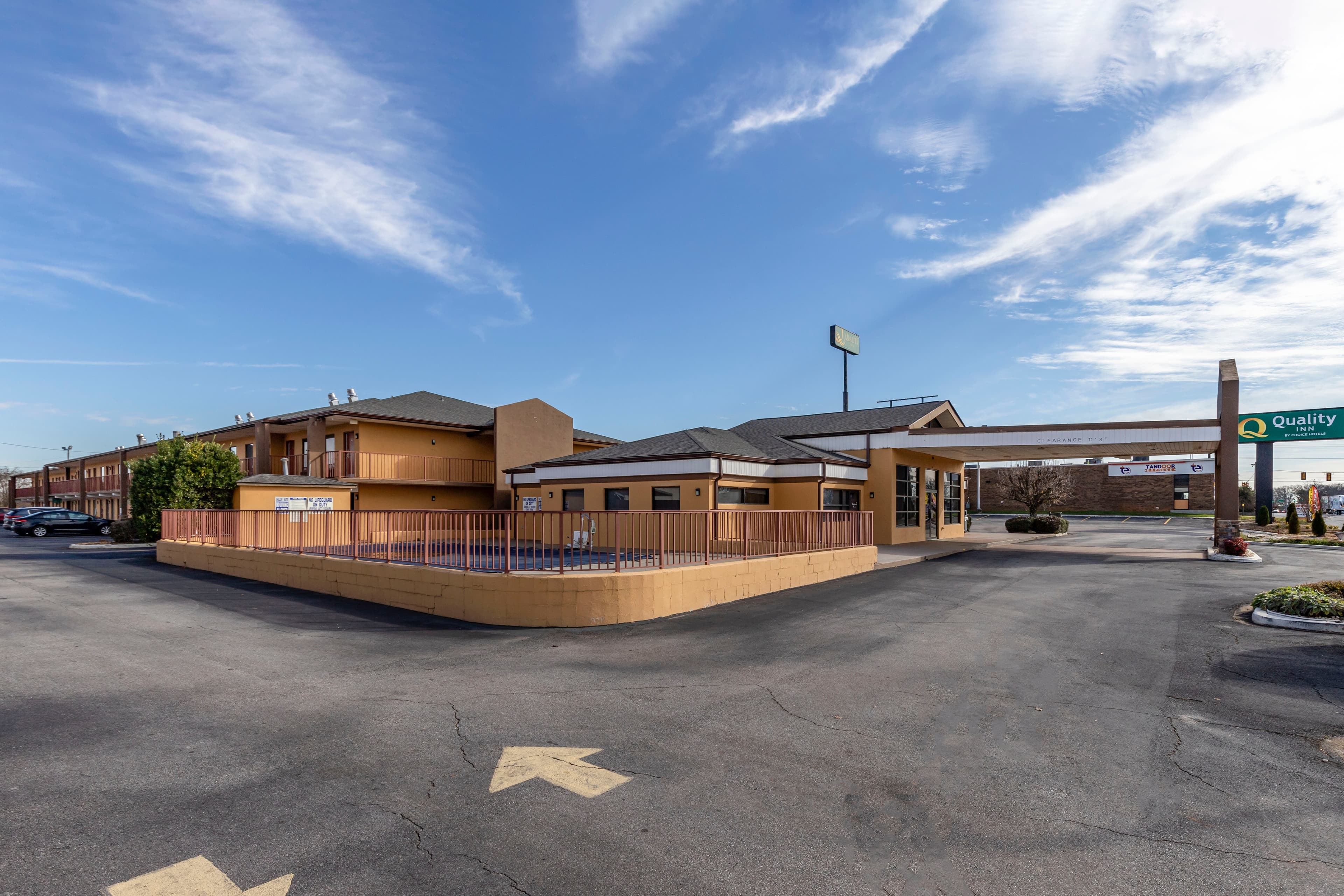 Quality Inn Duncan Spartanburg West - Image 1