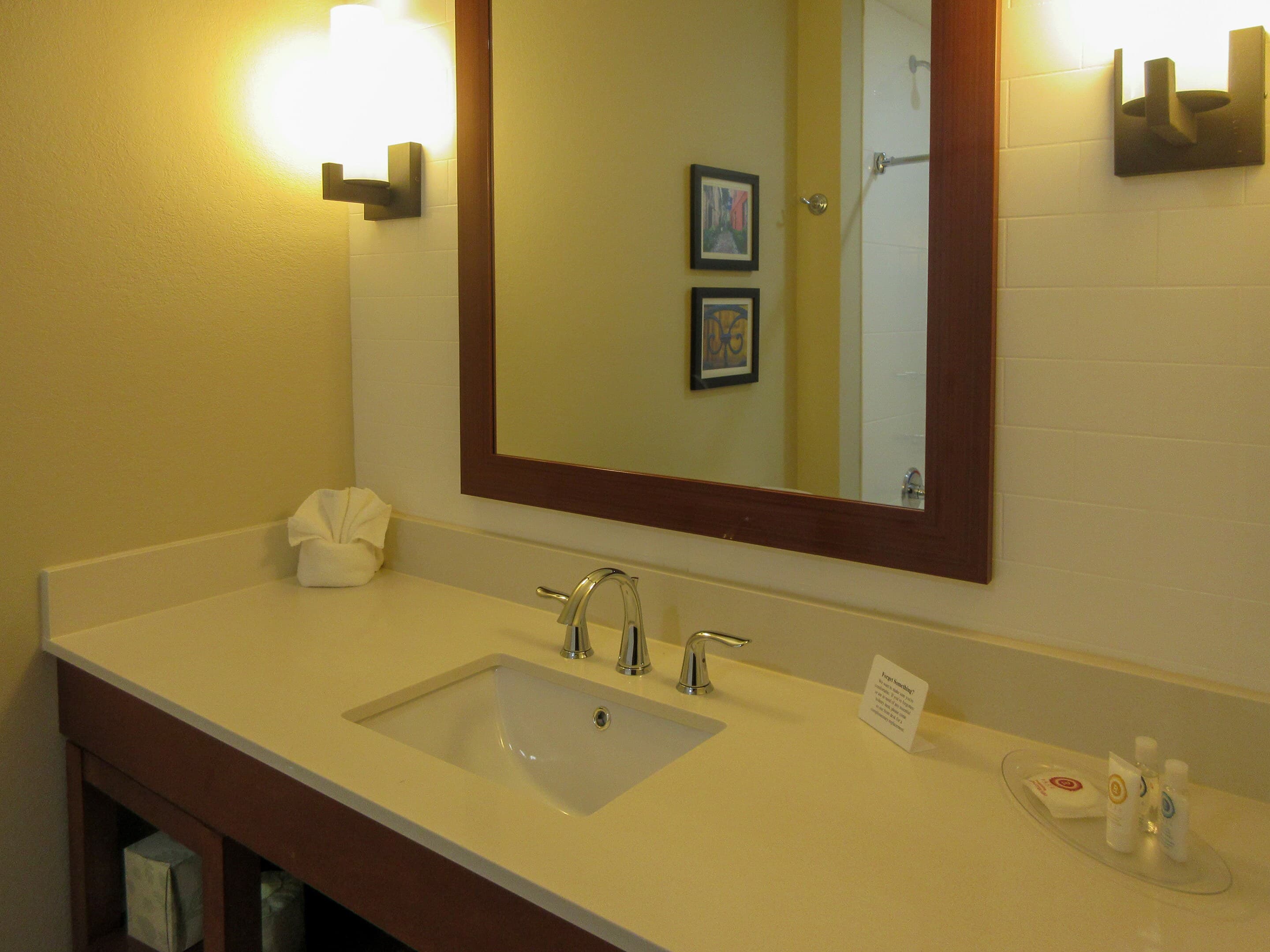 Comfort Suites Summerville - Image 2