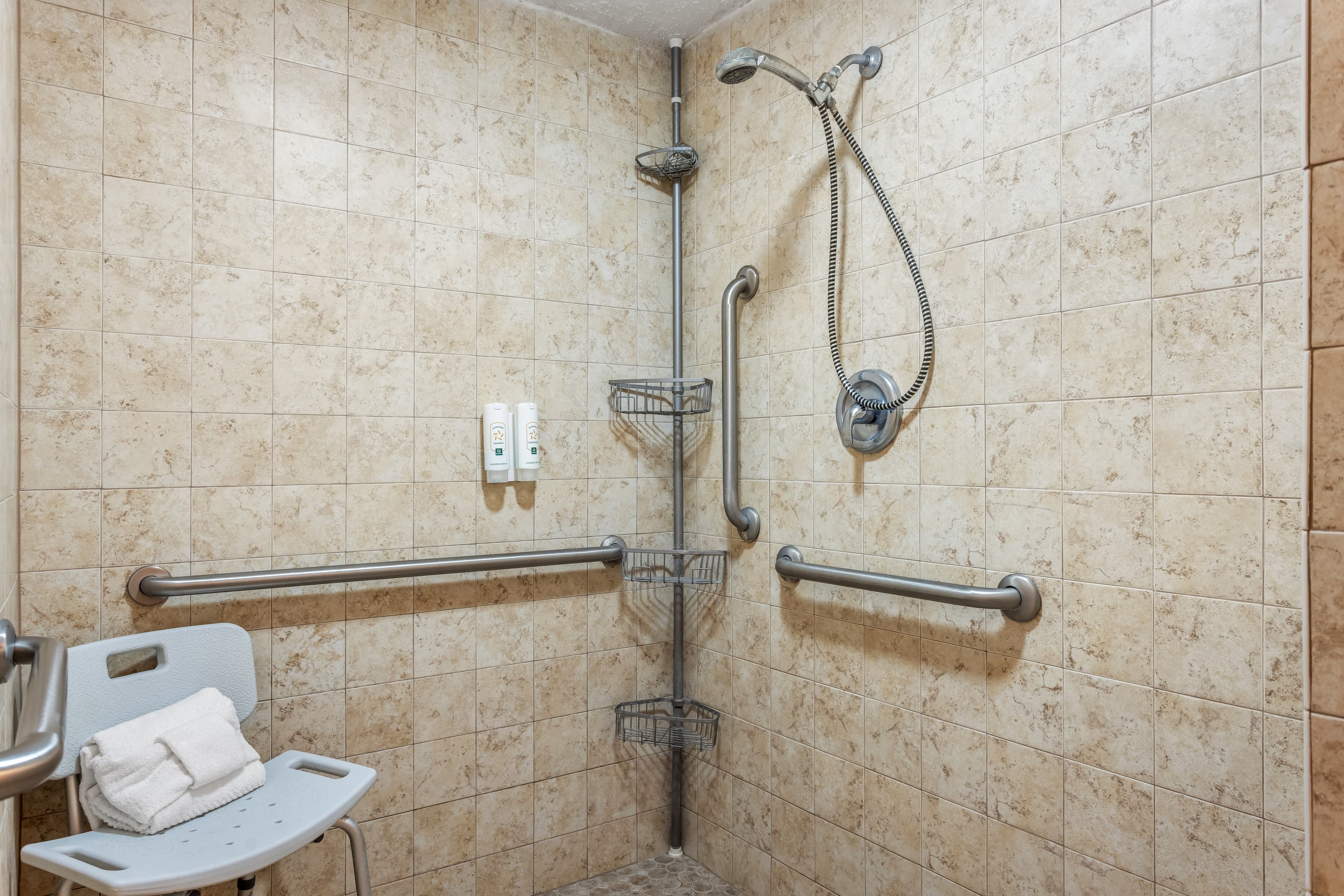 Quality Inn & Suites Ridgeland — 5