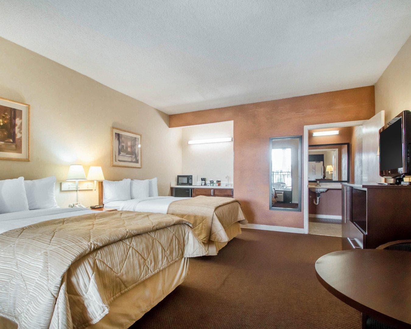 Quality Inn & Suites Ridgeland — 9