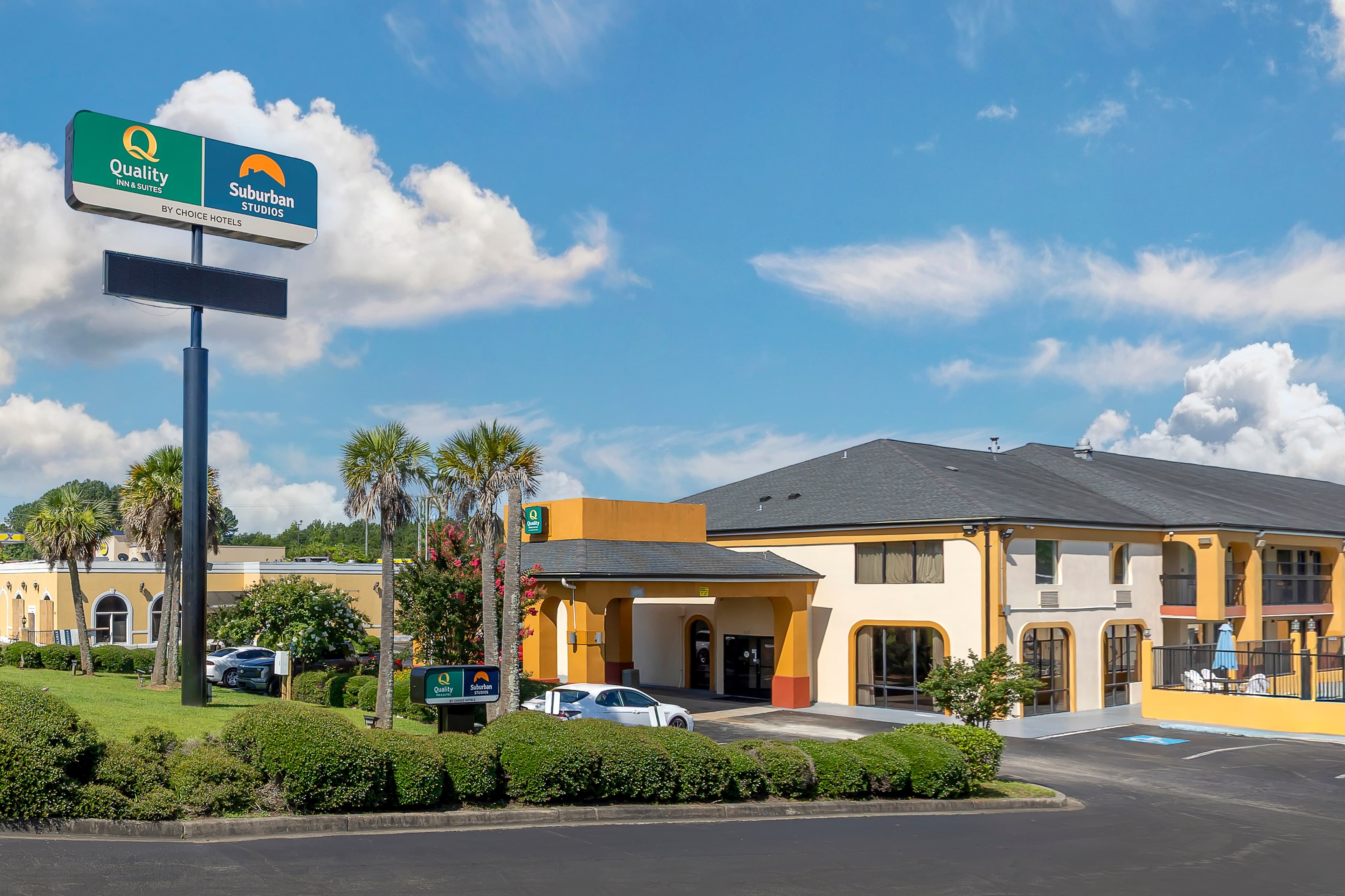 Quality Inn & Suites Orangeburg - Image 1