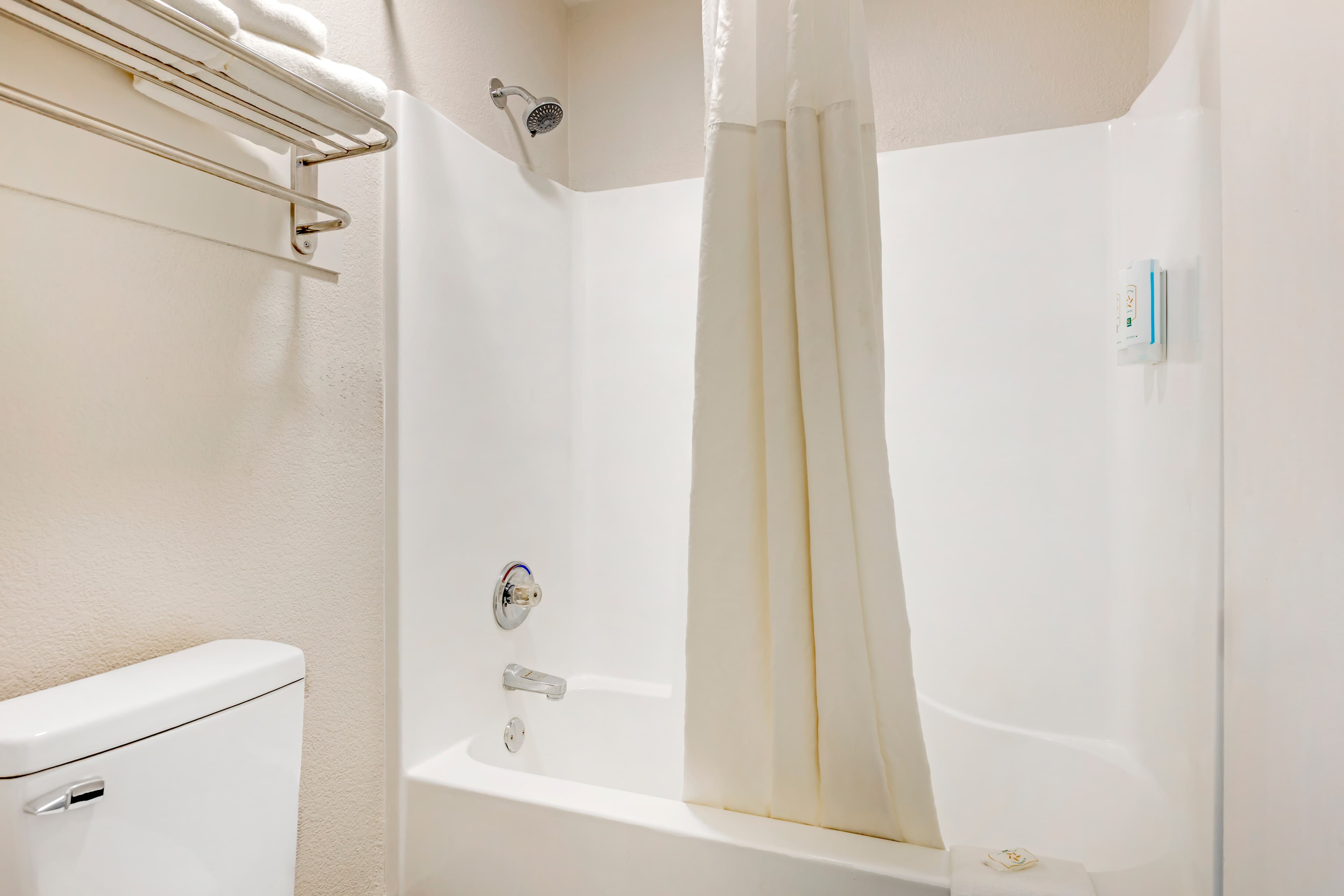 Quality Inn & Suites Orangeburg — 9