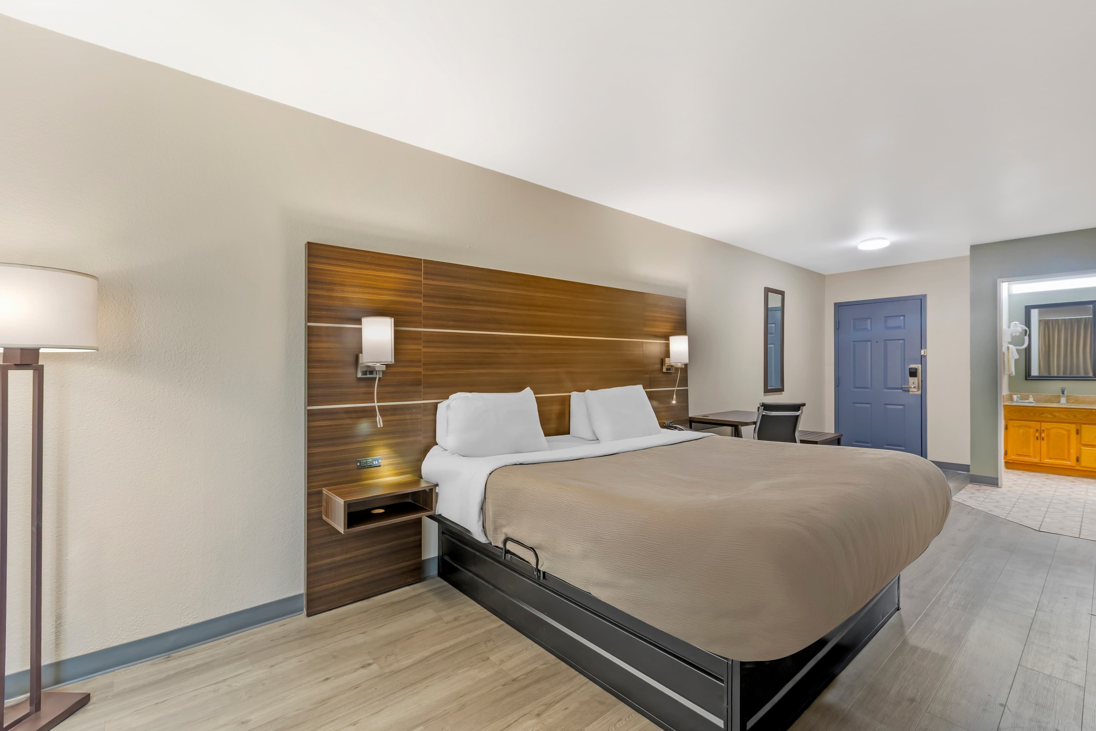 Quality Inn & Suites Orangeburg — 15