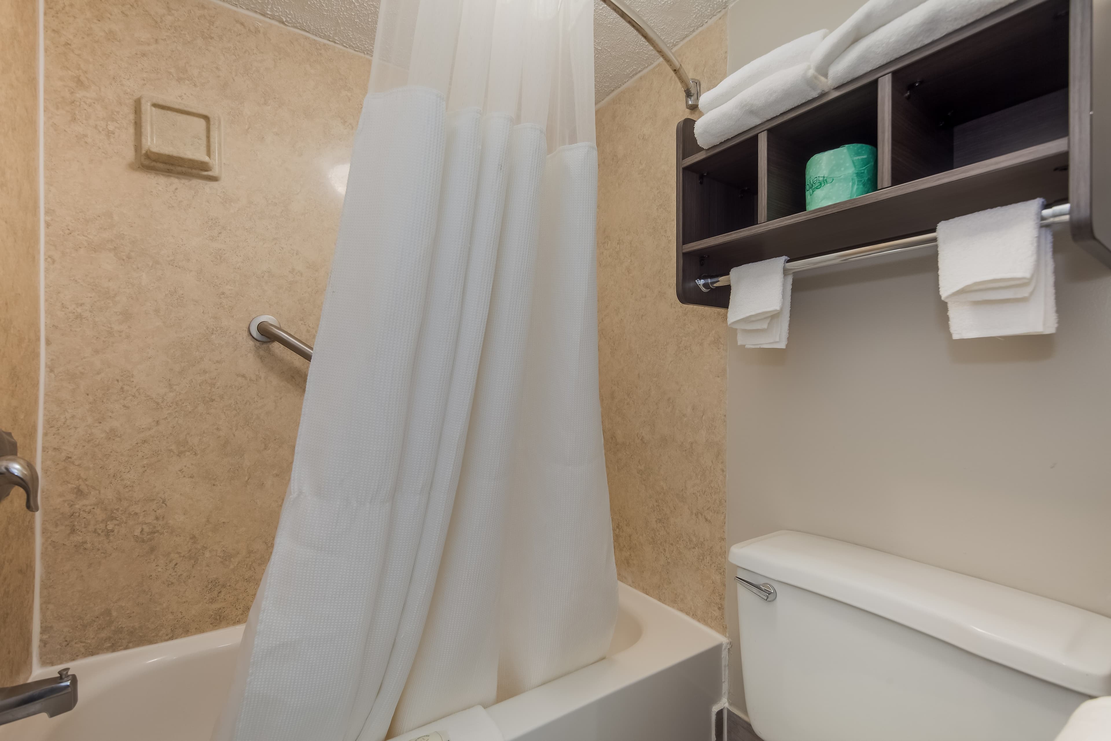 Quality Inn Charleston - West Ashley — 6