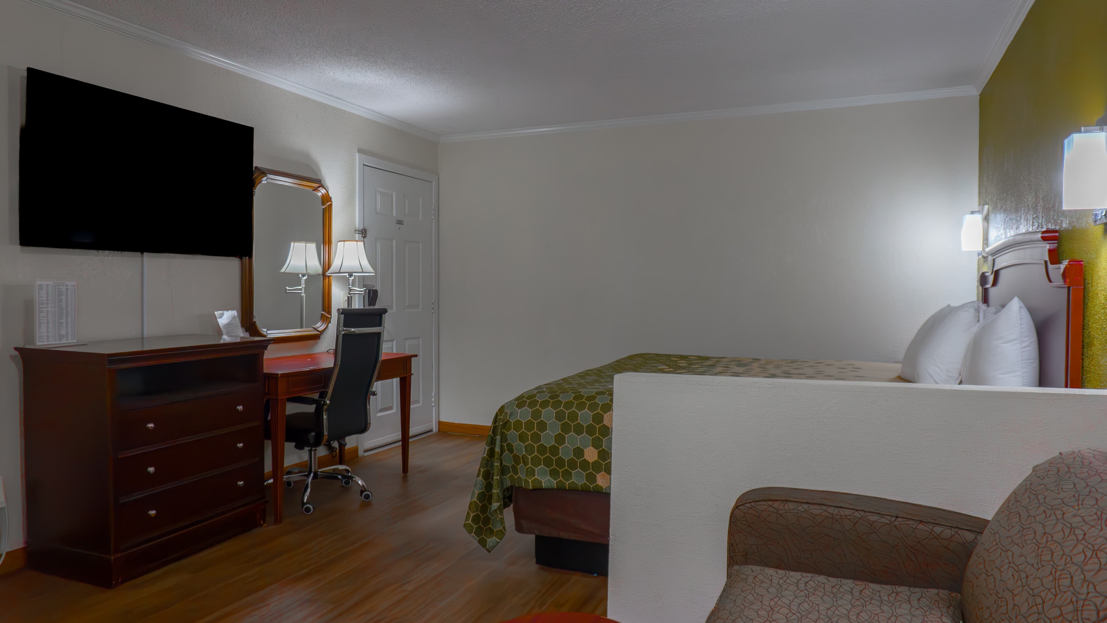 Rodeway Inn & Suites Fort Jackson — 40