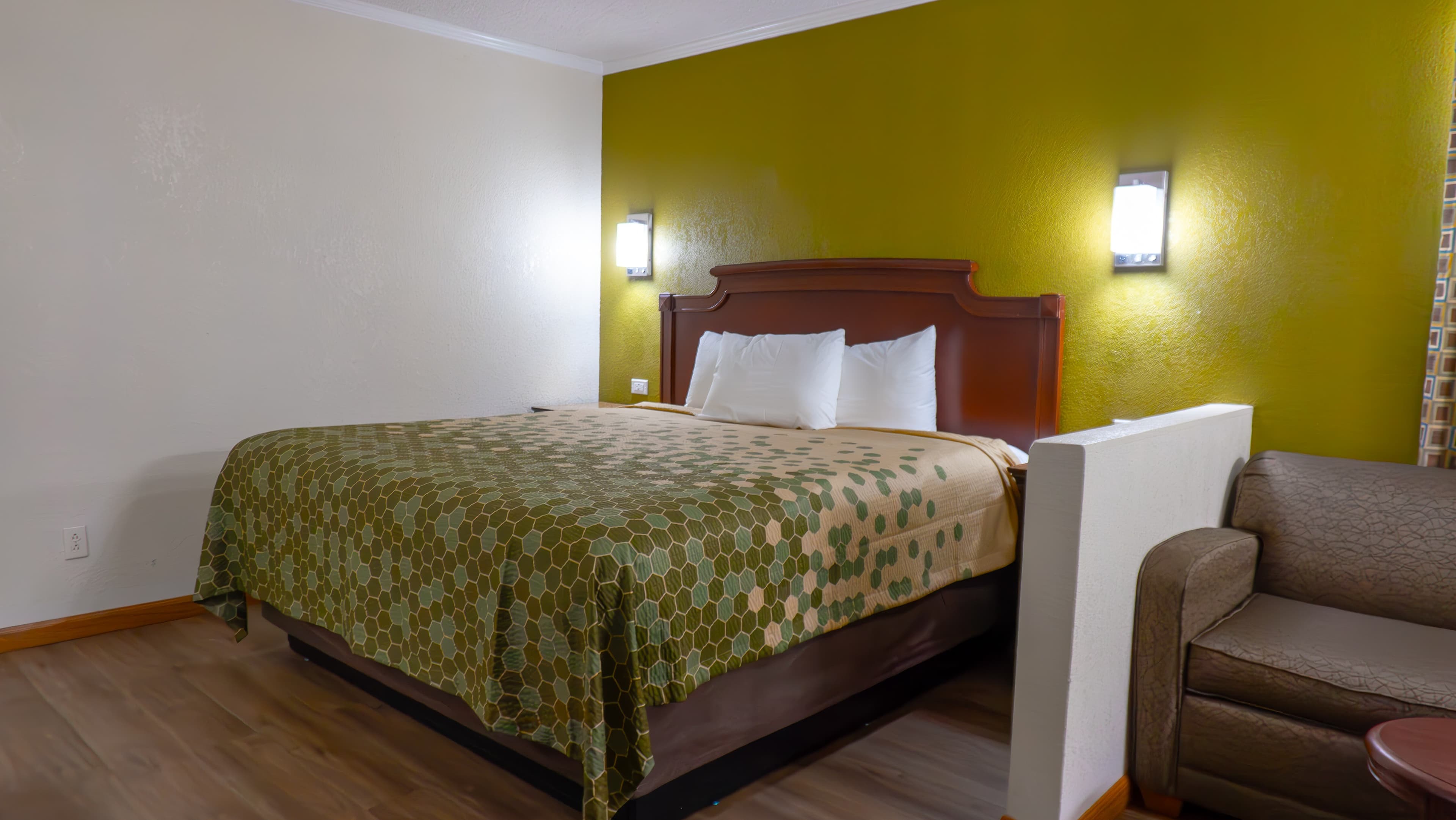 Rodeway Inn & Suites Fort Jackson — 41