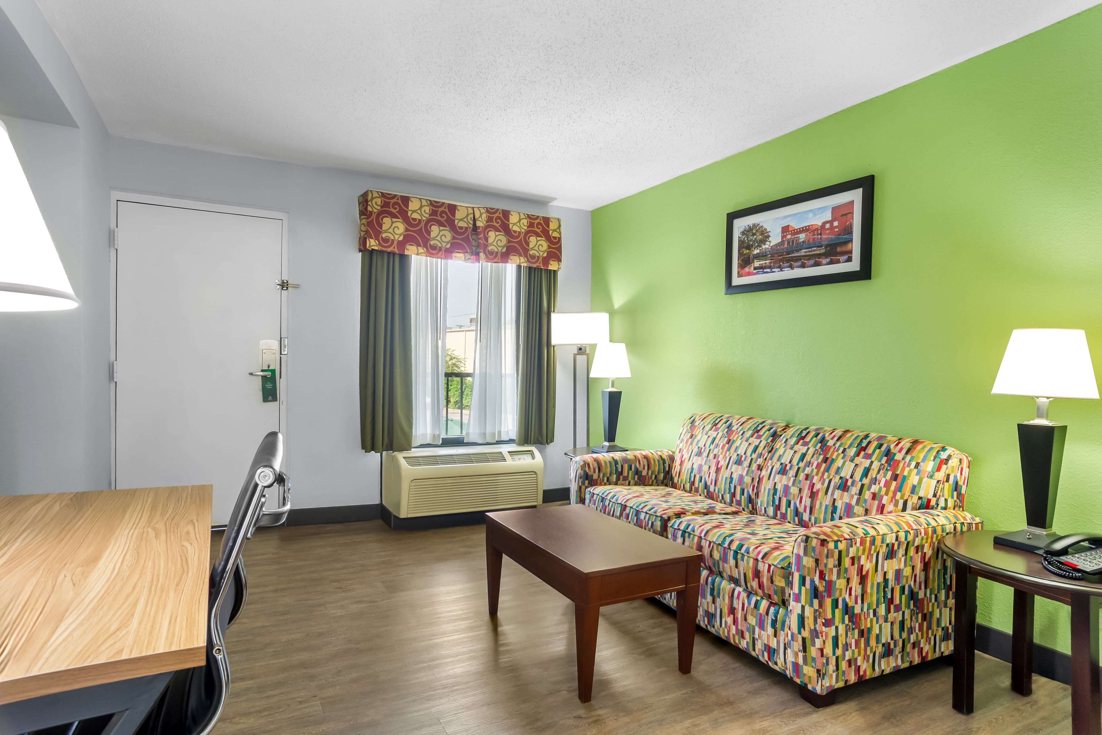 Quality Inn & Suites Greenville - Haywood Mall — 14
