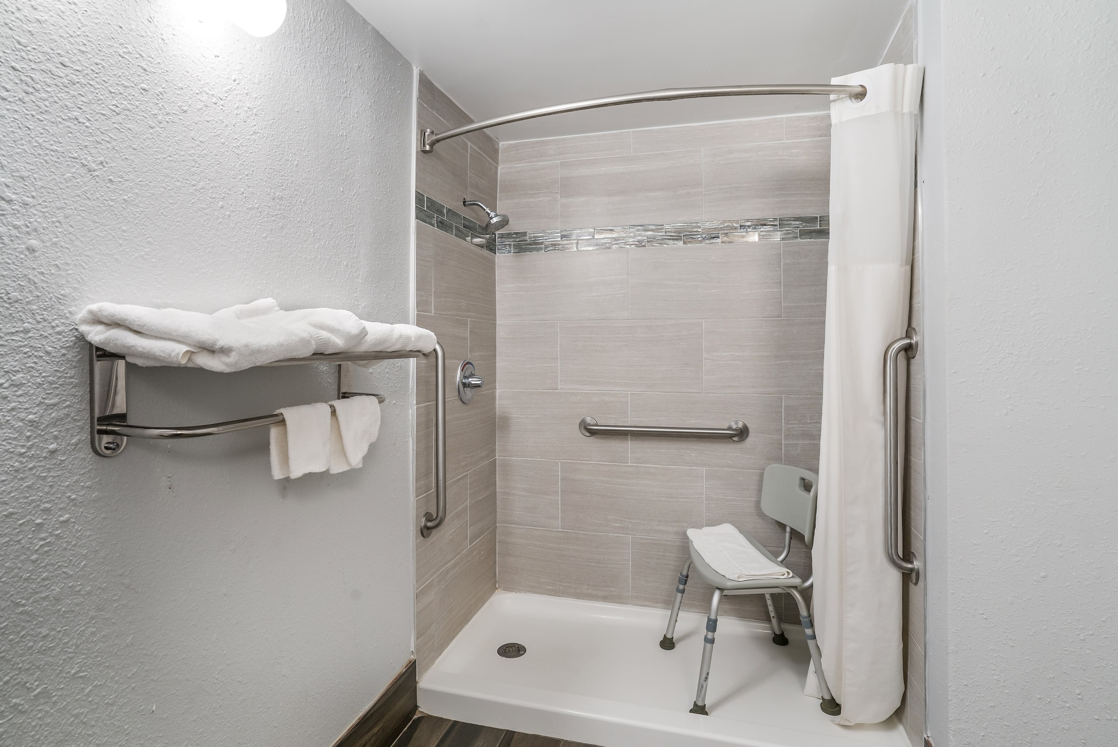 Quality Inn Greer - Greenville - Image 3