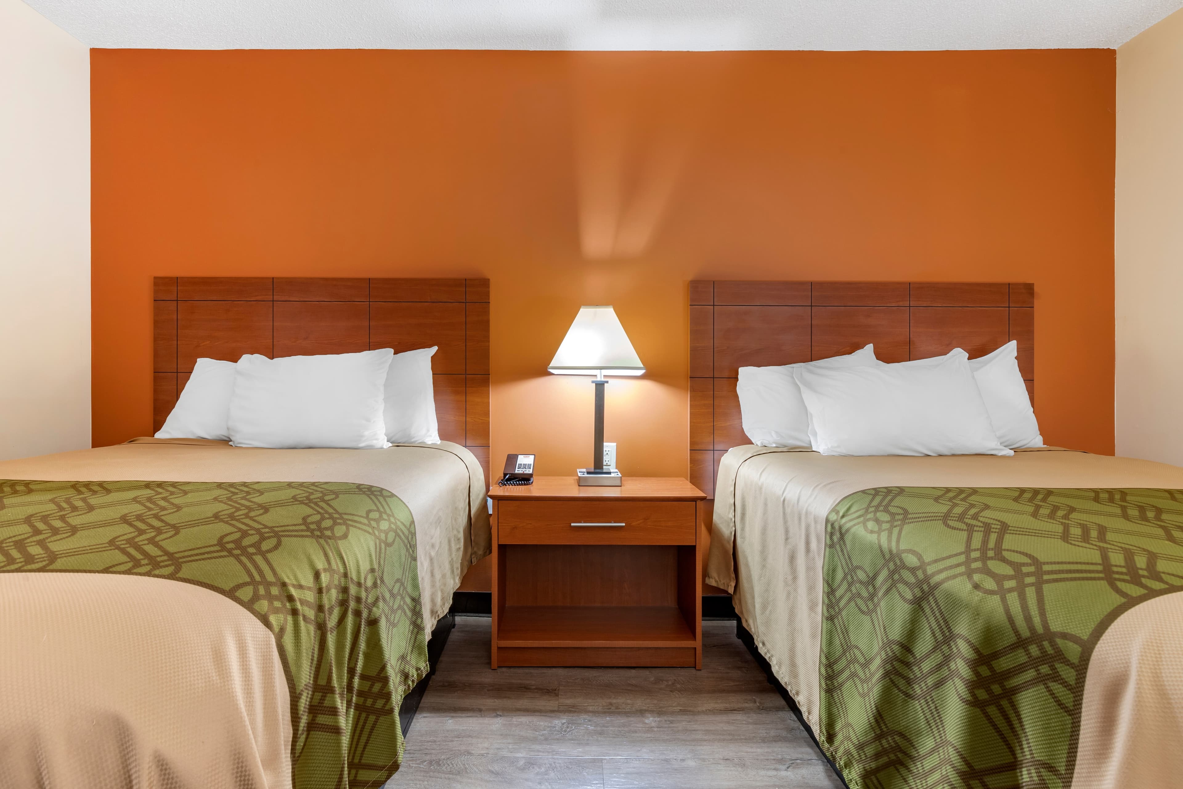 Econo Lodge Saint Stephen - Image 5