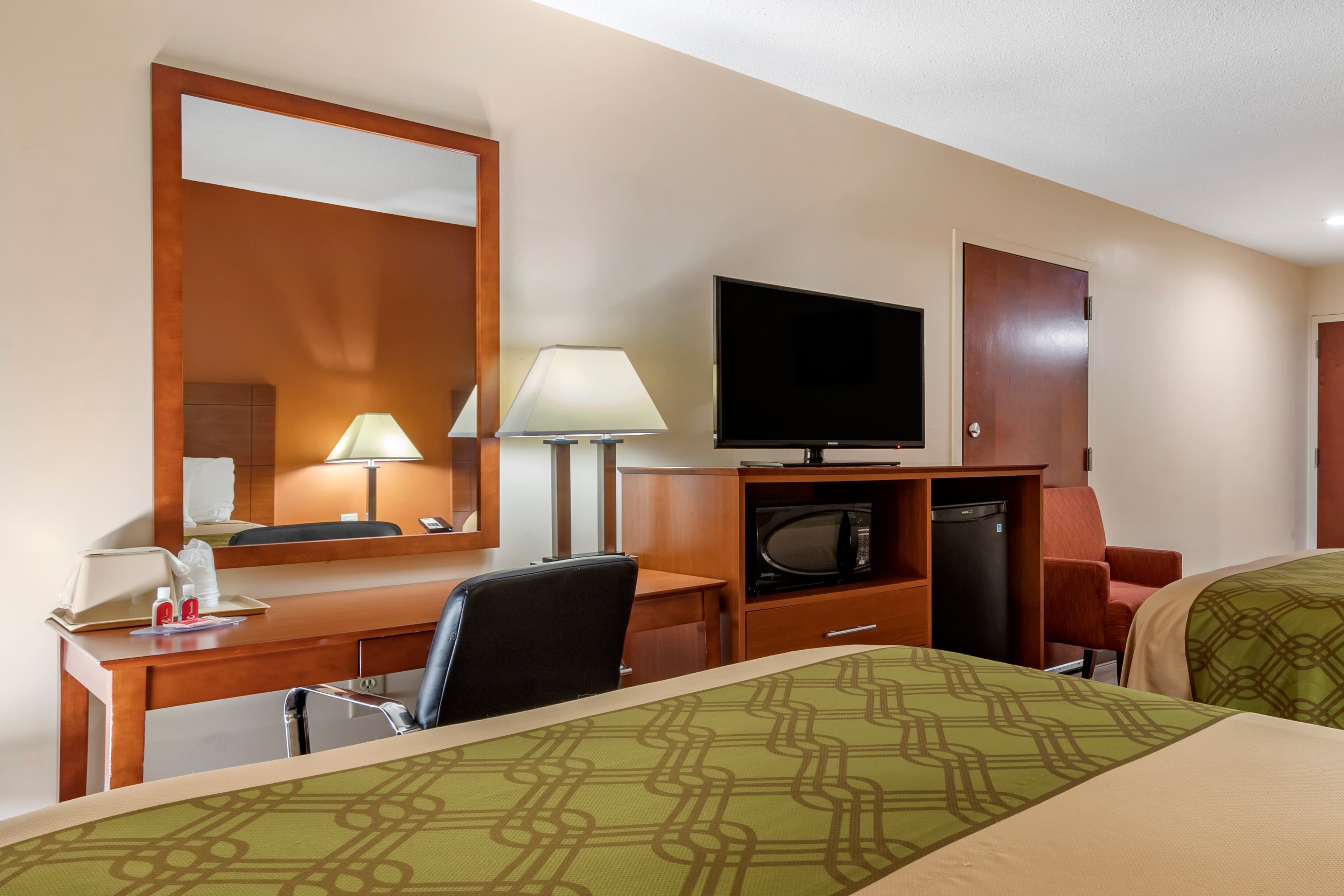 Econo Lodge Saint Stephen — 6