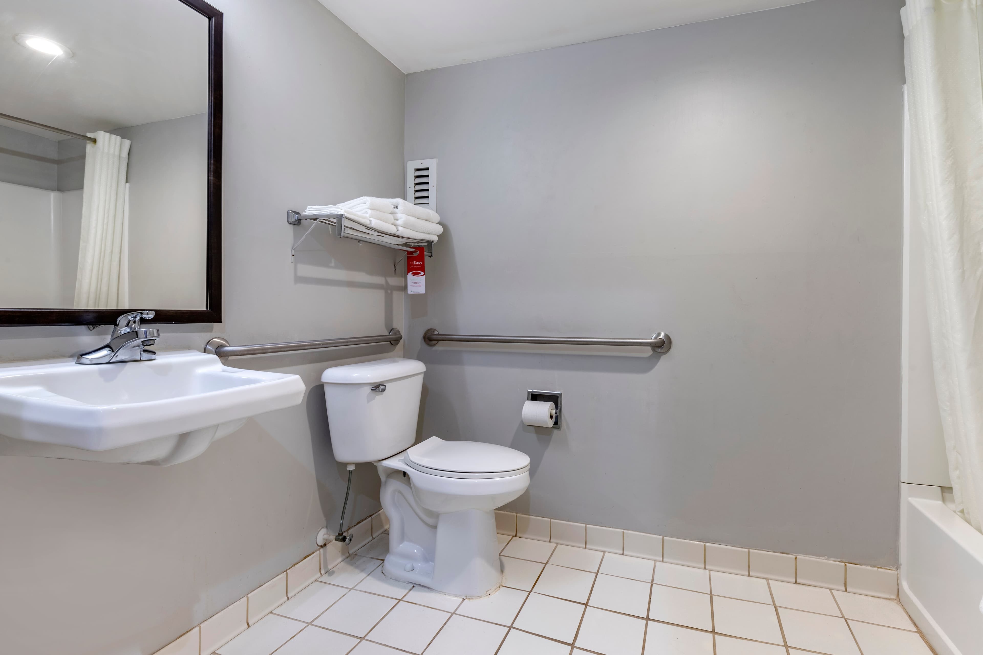 Econo Lodge Saint Stephen — 7