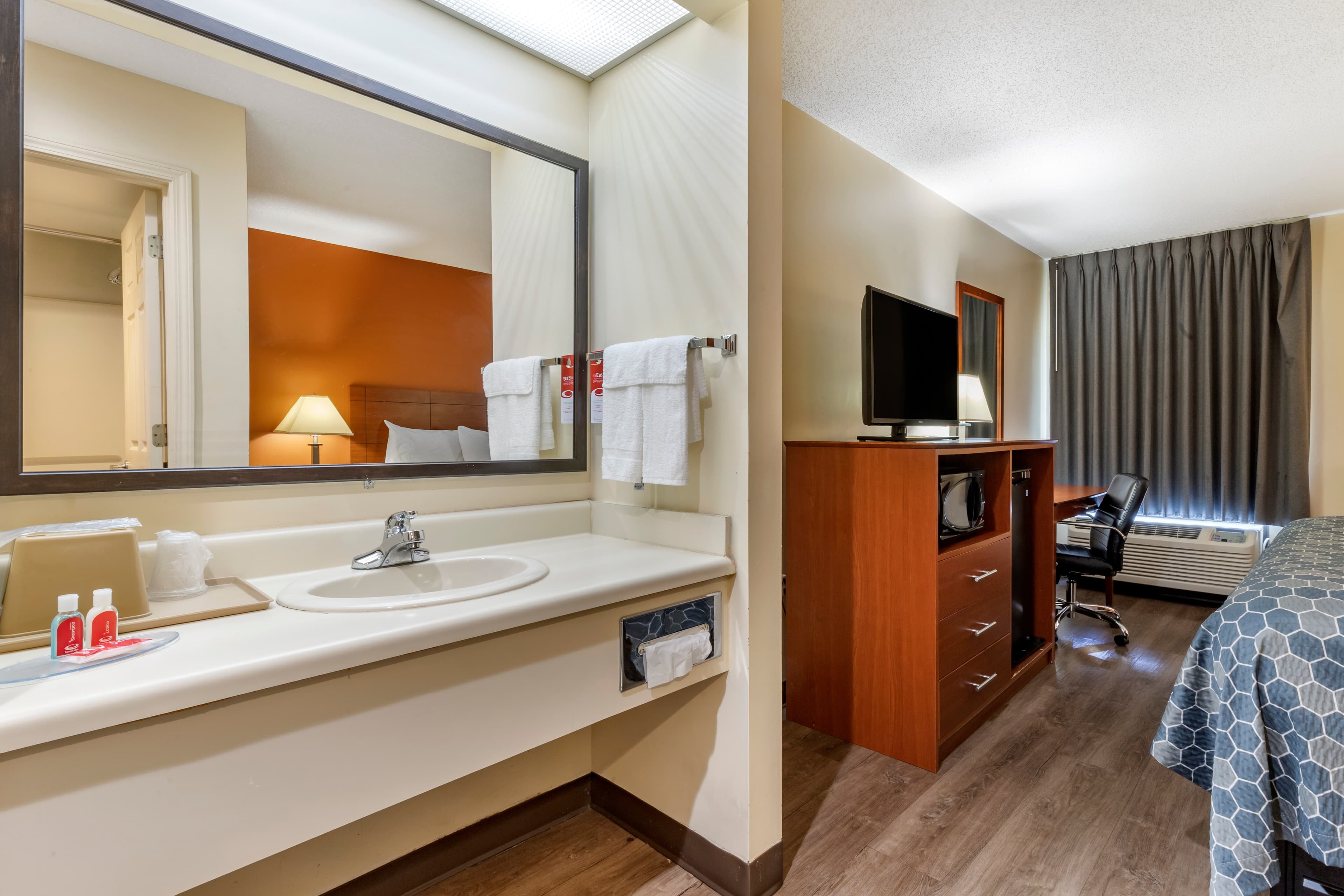 Econo Lodge Saint Stephen — 19