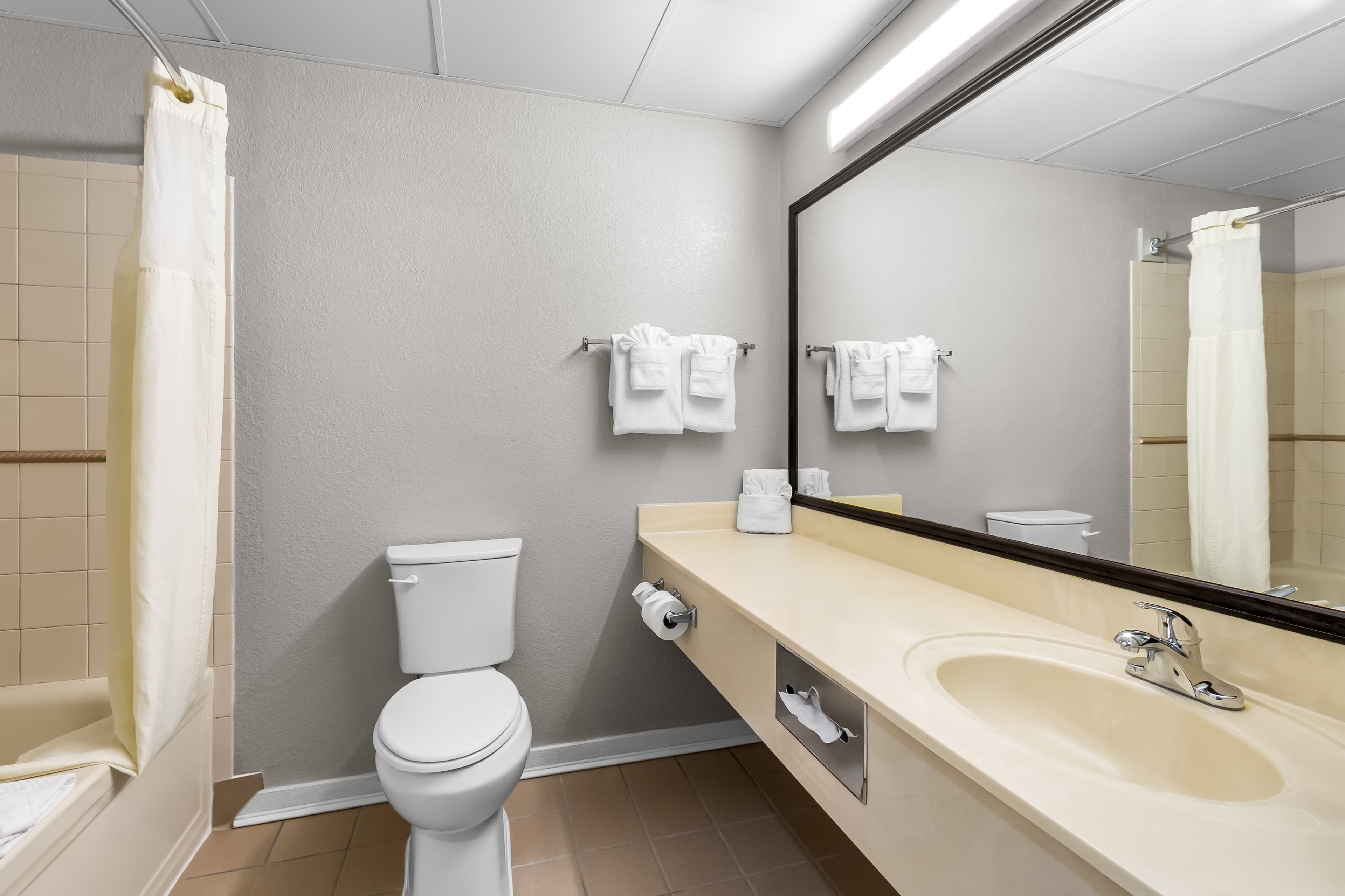Quality Inn Surfside Myrtle Beach — 14