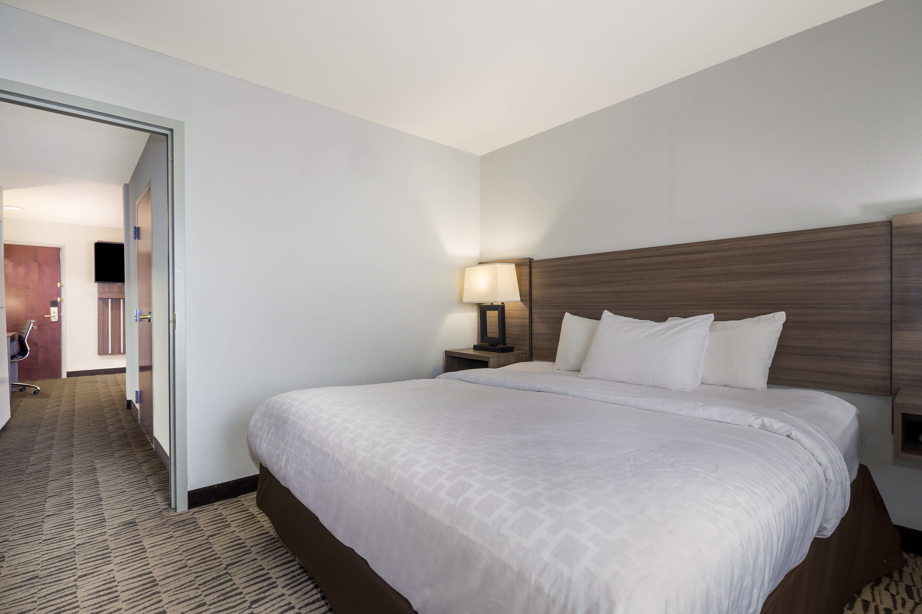 Clarion Pointe Charleston - West Ashley - Image 5