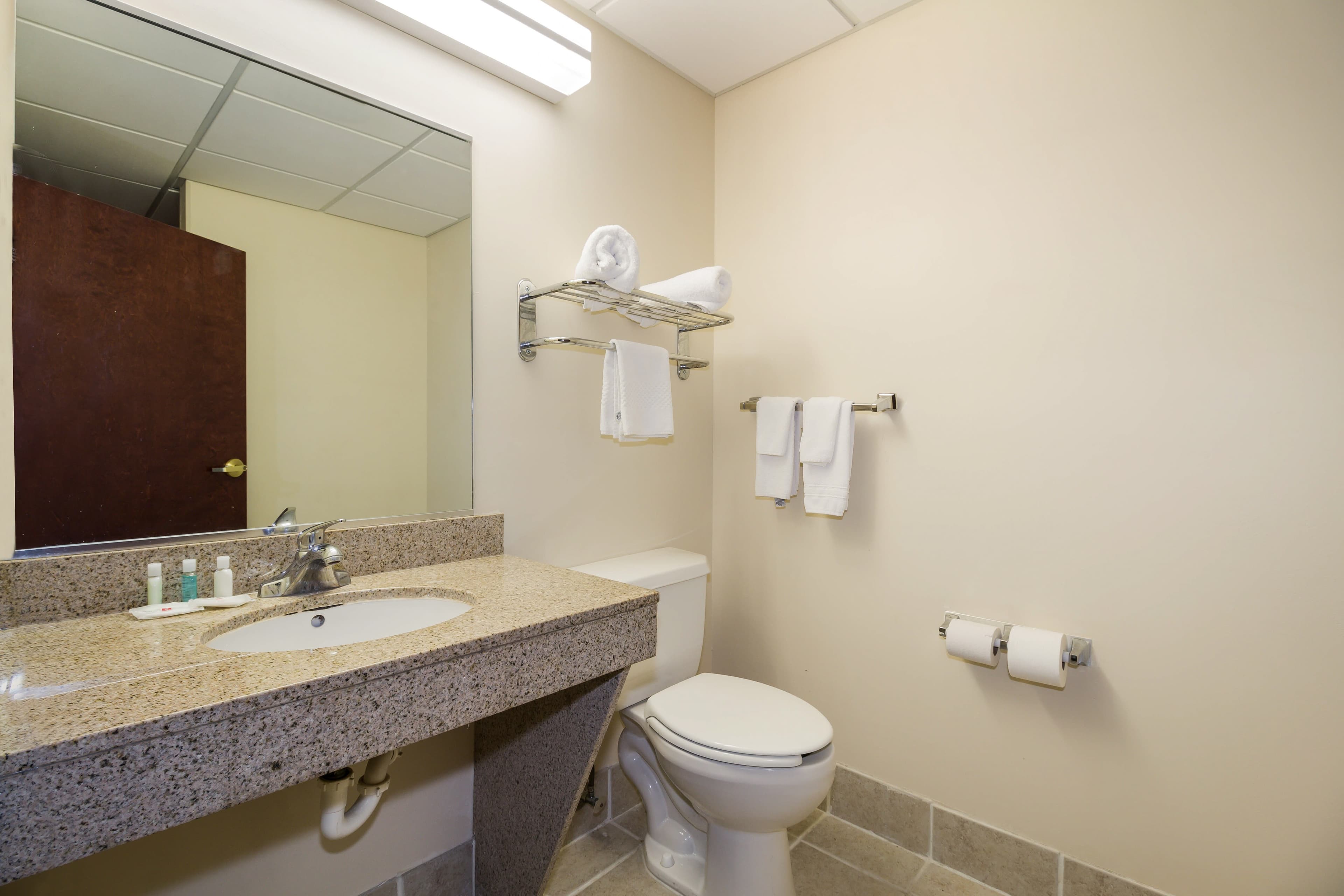 Clarion Pointe Charleston - West Ashley — 23
