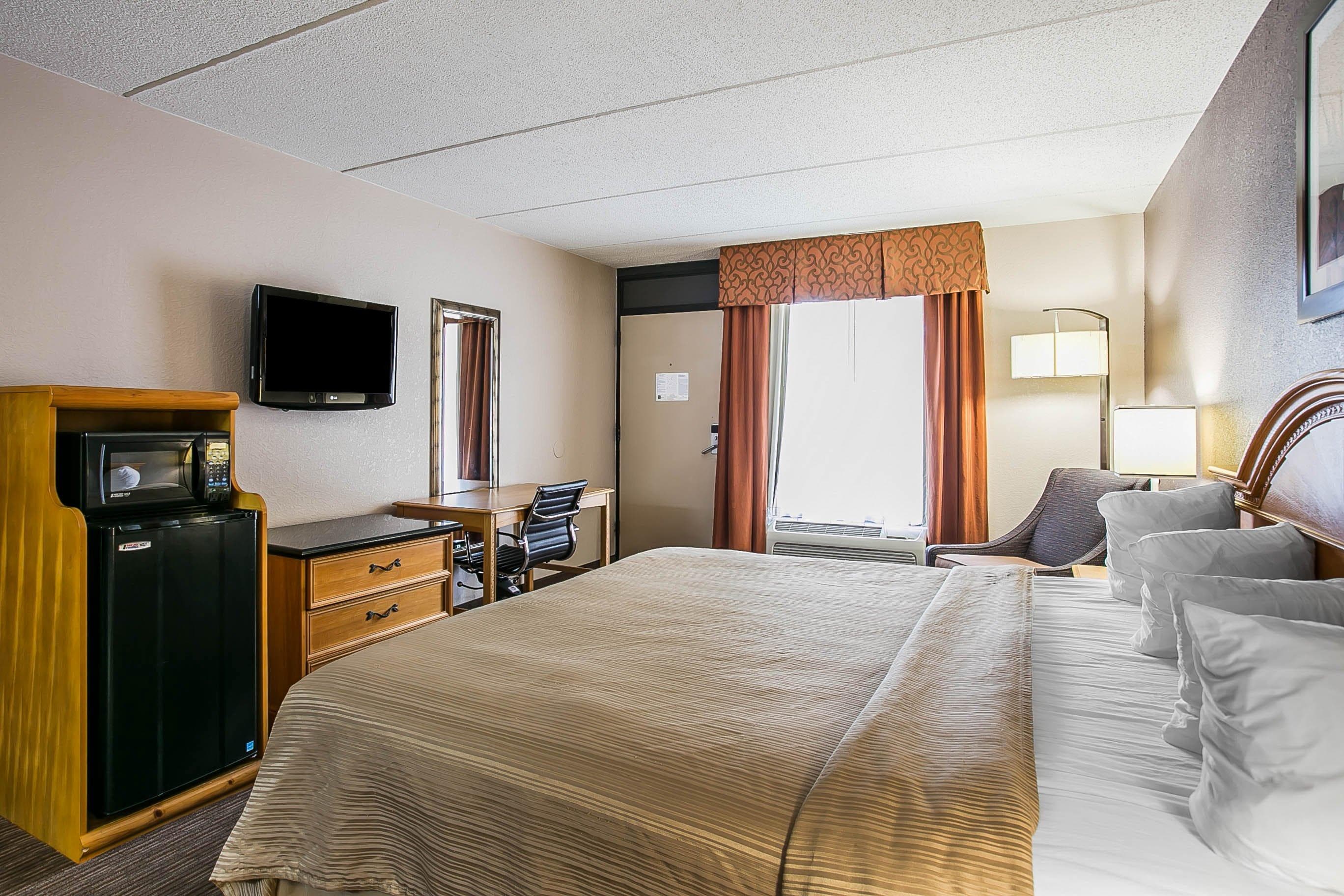 Quality Inn Hartsville - Image 5